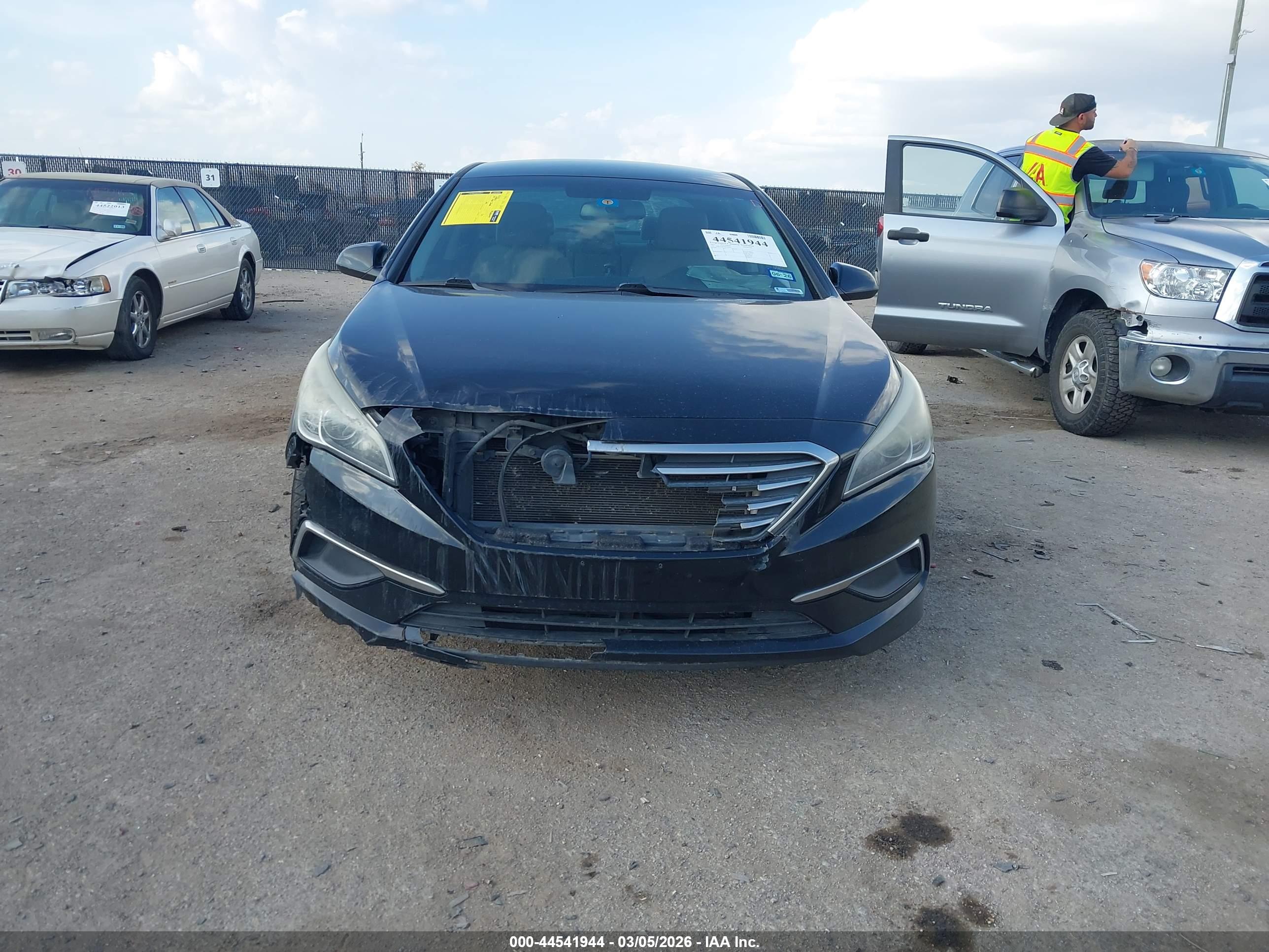 HYUNDAI SONATA image 6