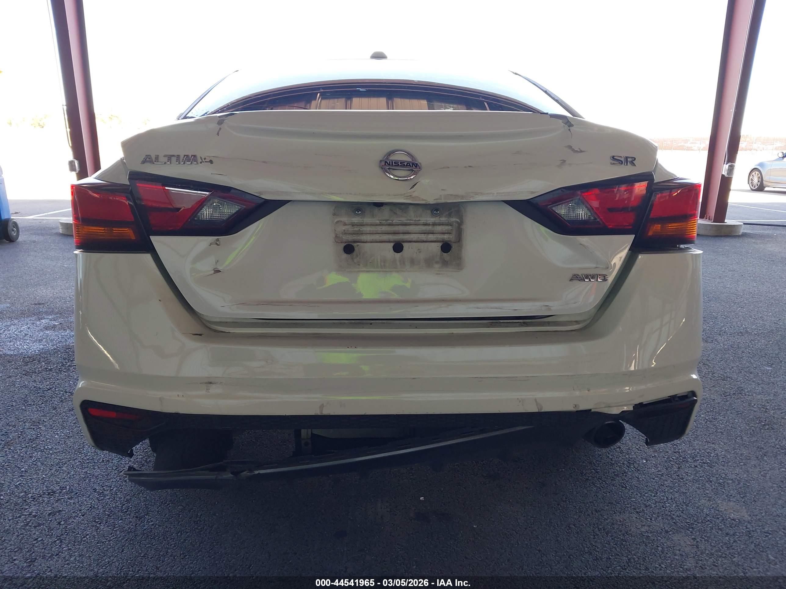 NISSAN ALTIMA image 6