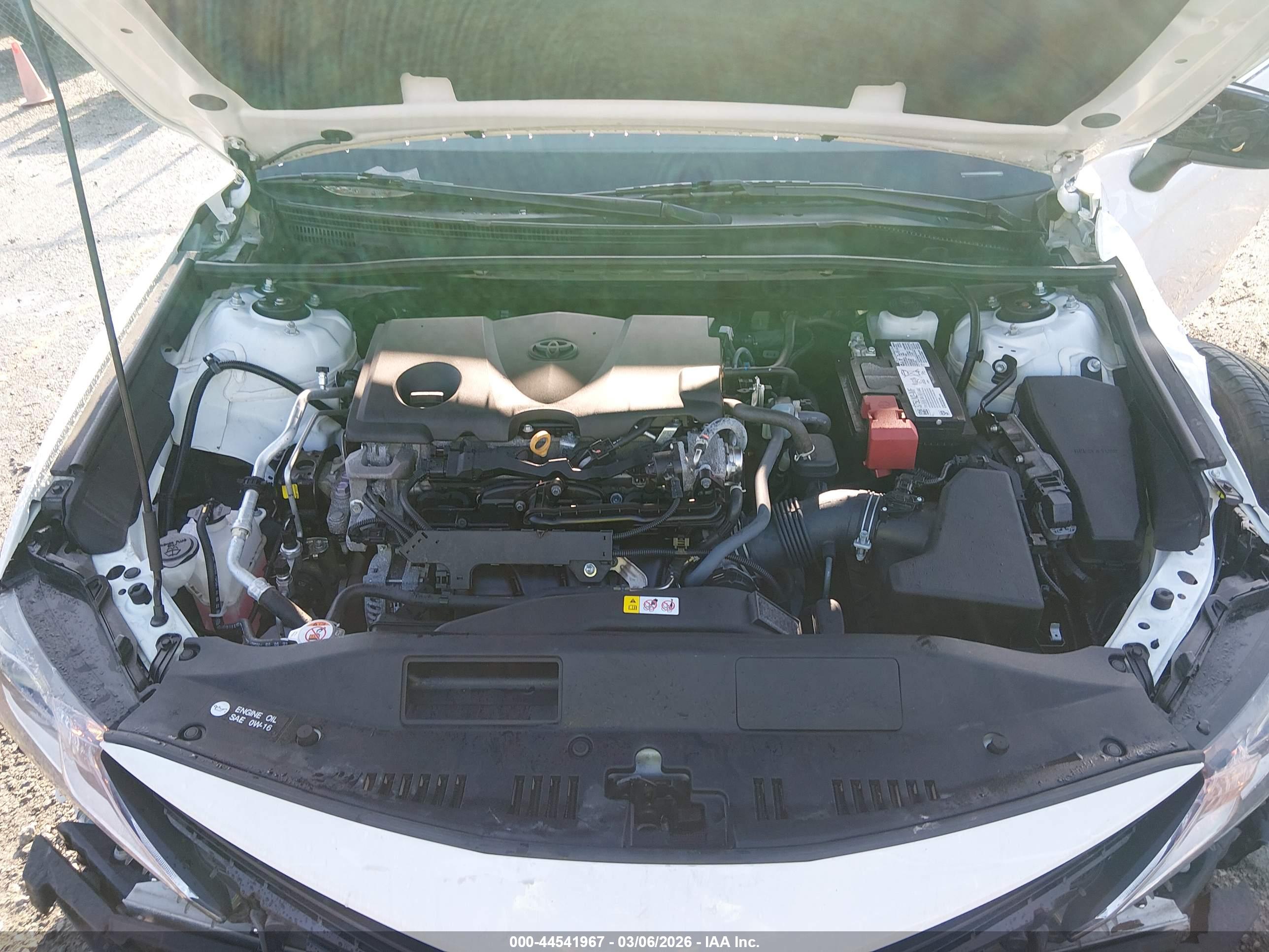 TOYOTA CAMRY image 10