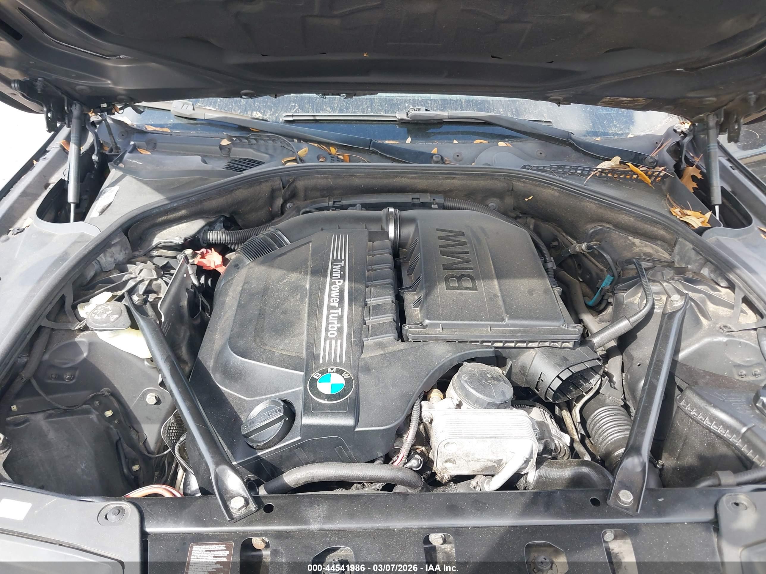BMW 535I image 10
