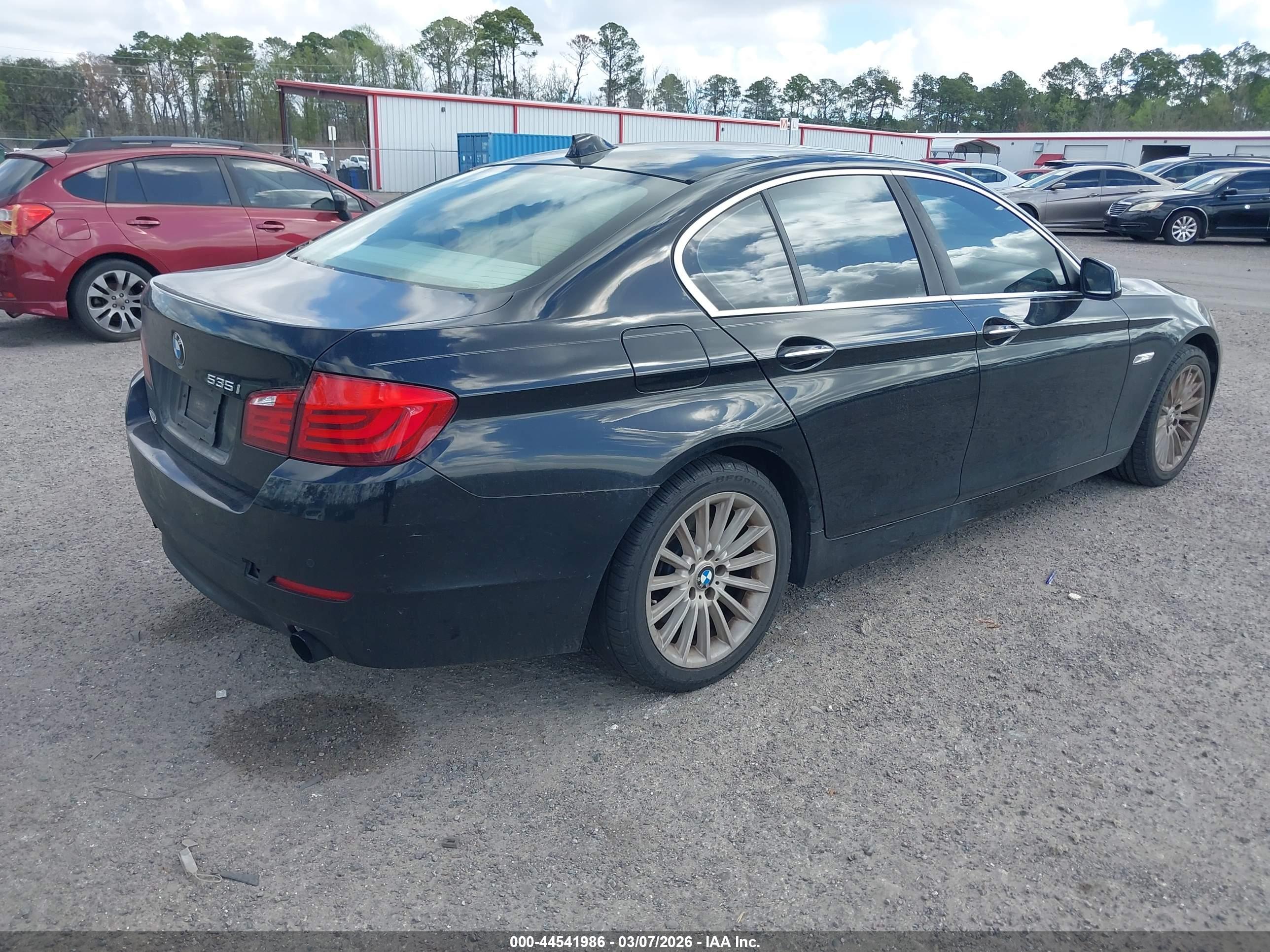 BMW 535I image 4