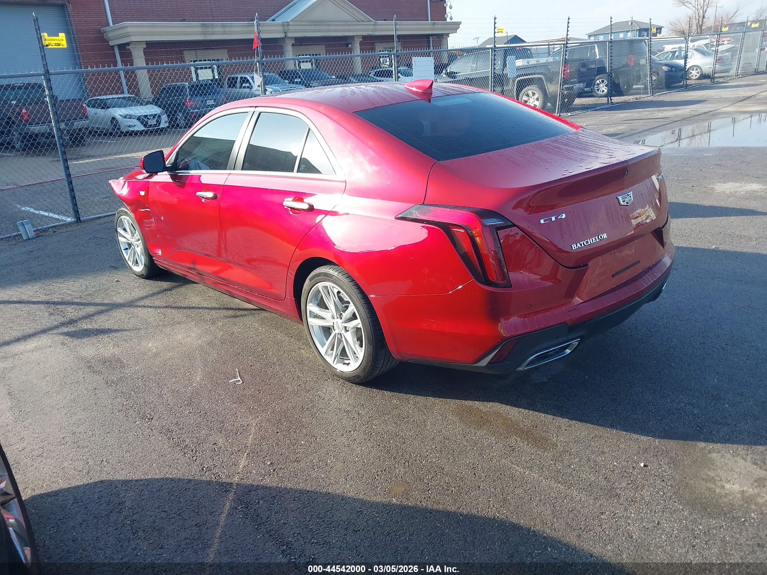 CADILLAC CT4 image 3