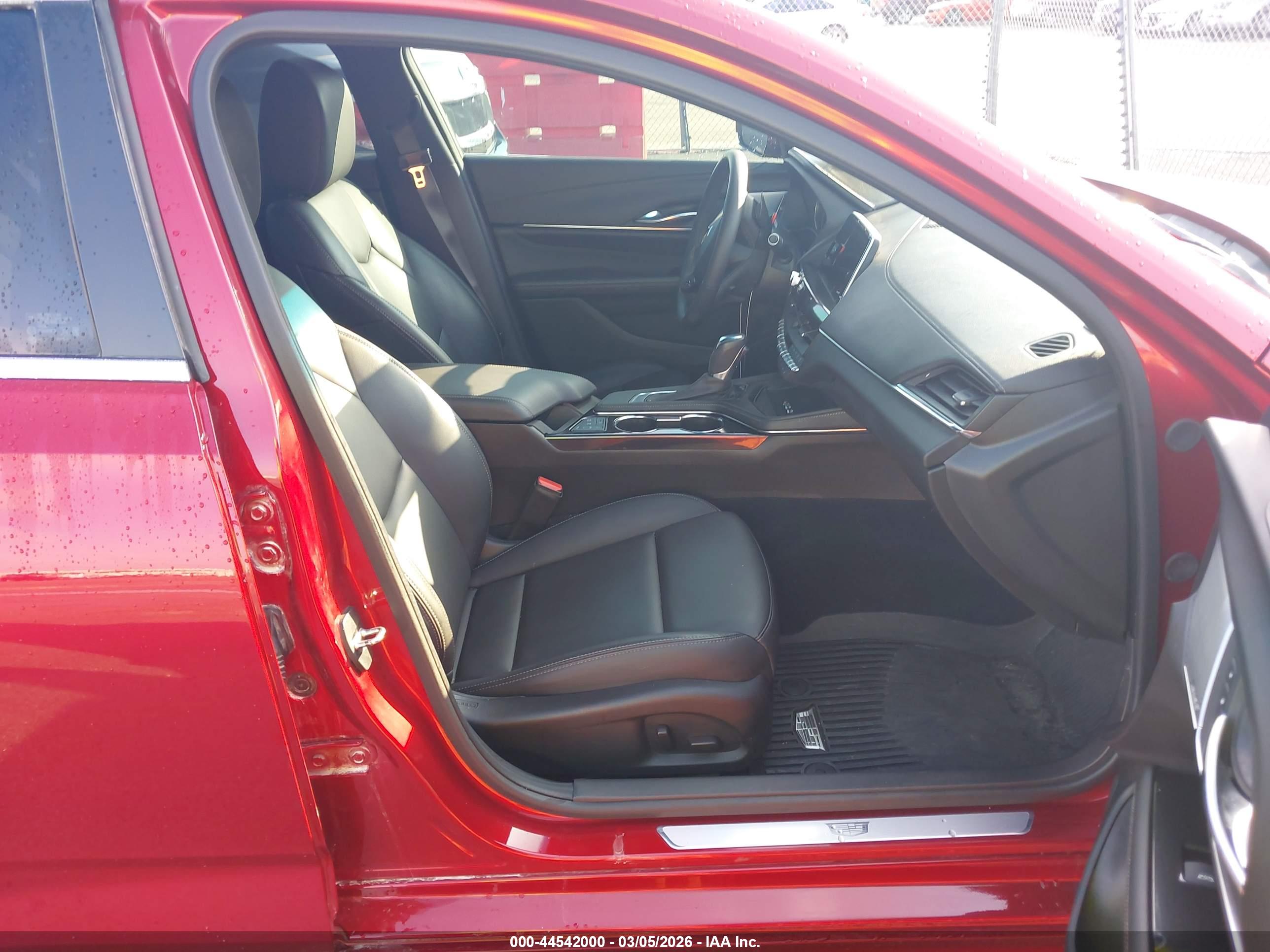 CADILLAC CT4 image 5