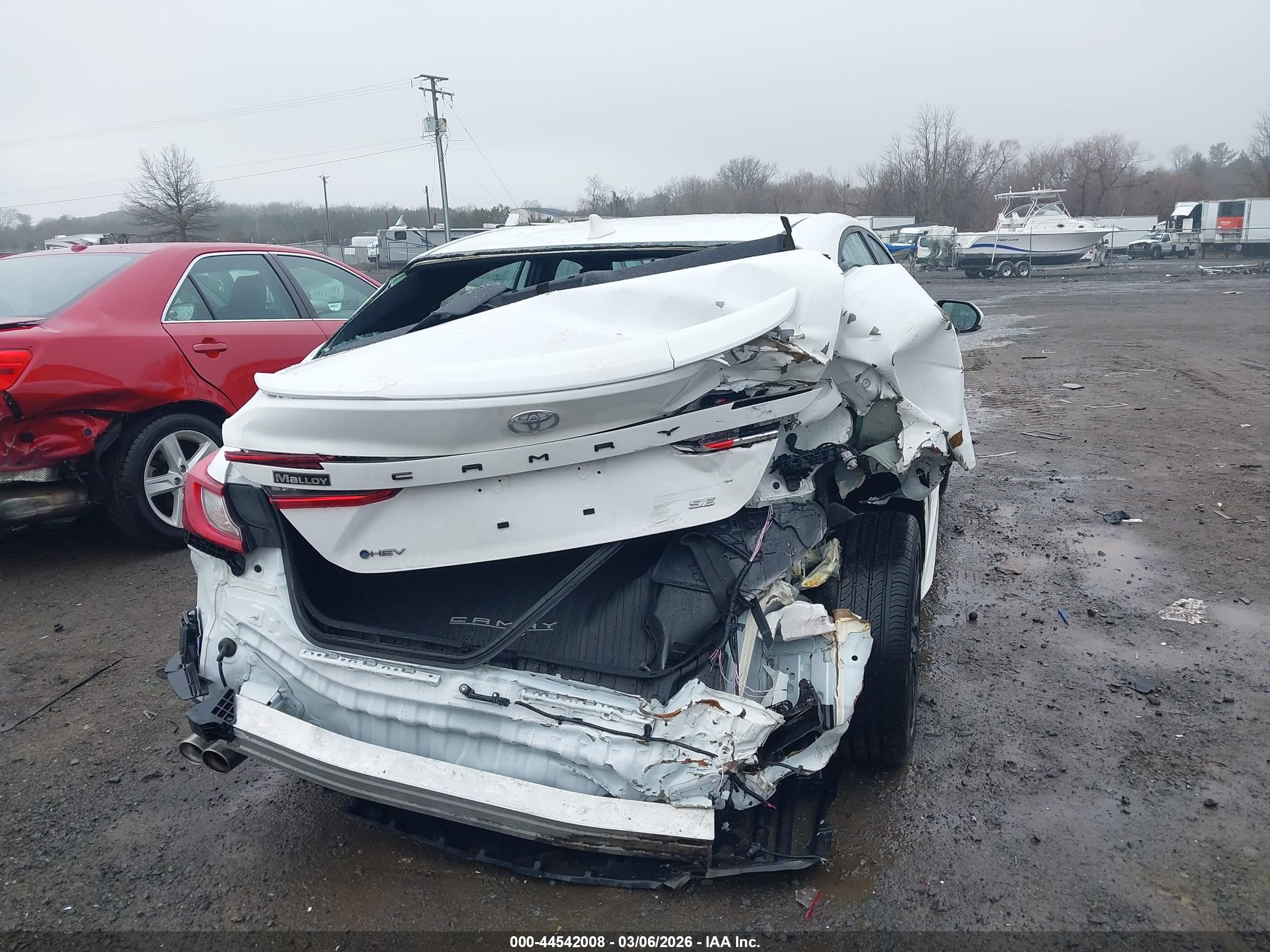 TOYOTA CAMRY image 6