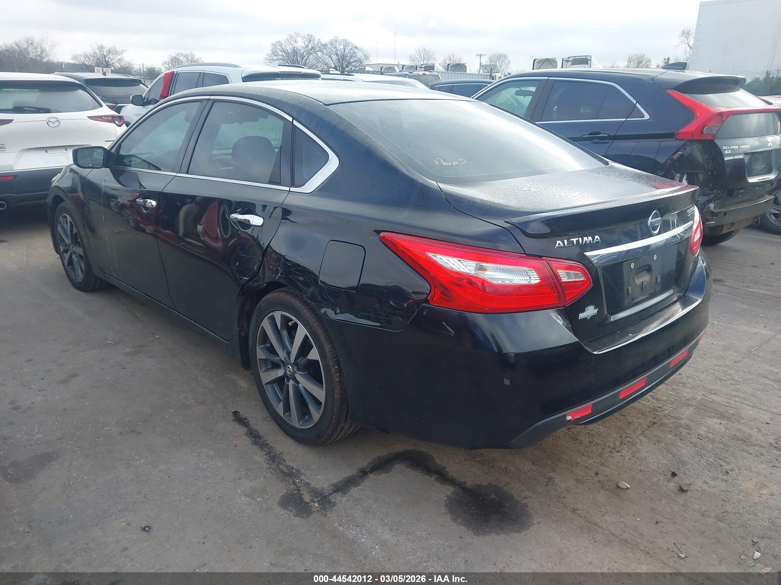 NISSAN ALTIMA image 3
