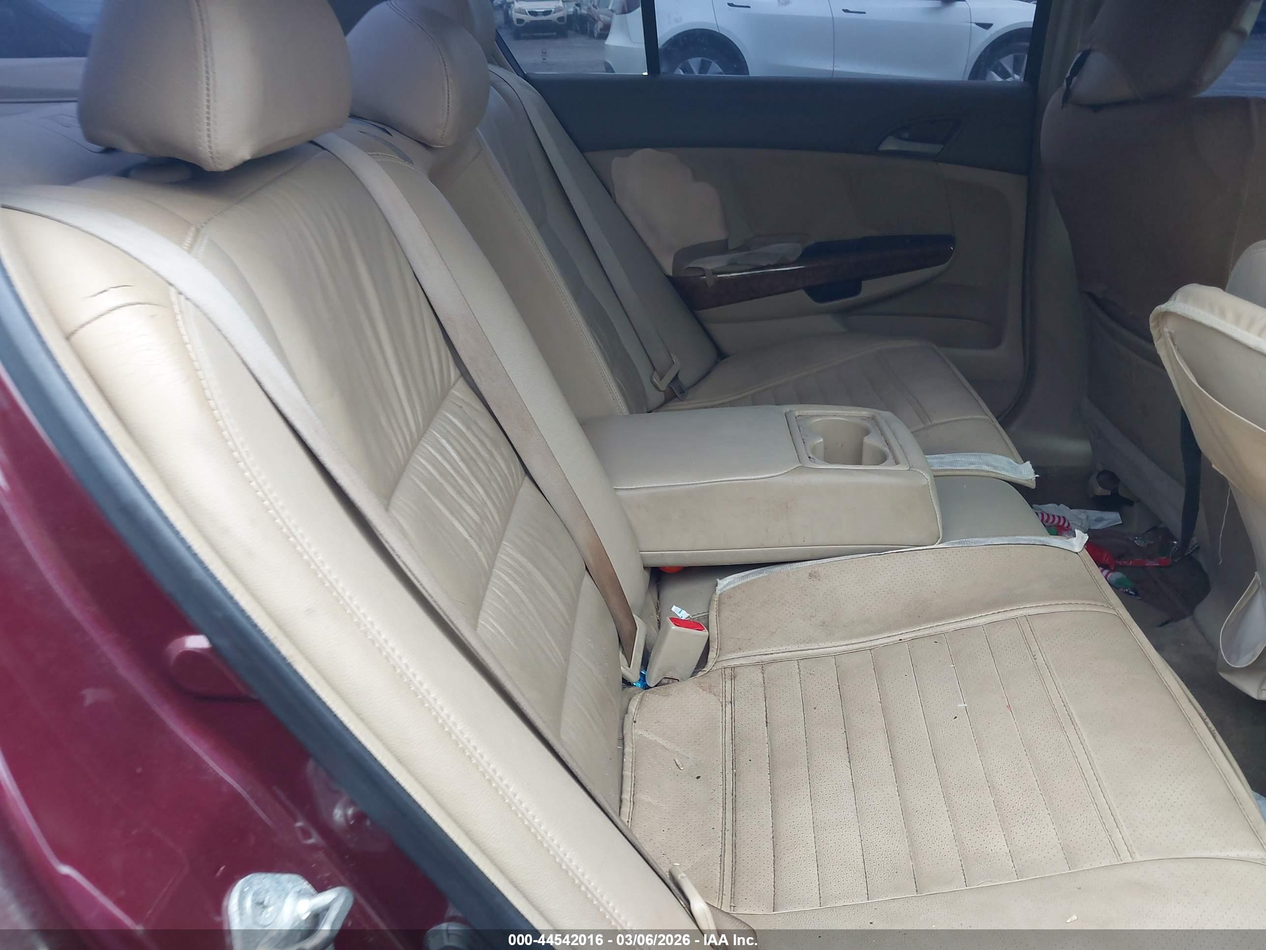 HONDA ACCORD image 8