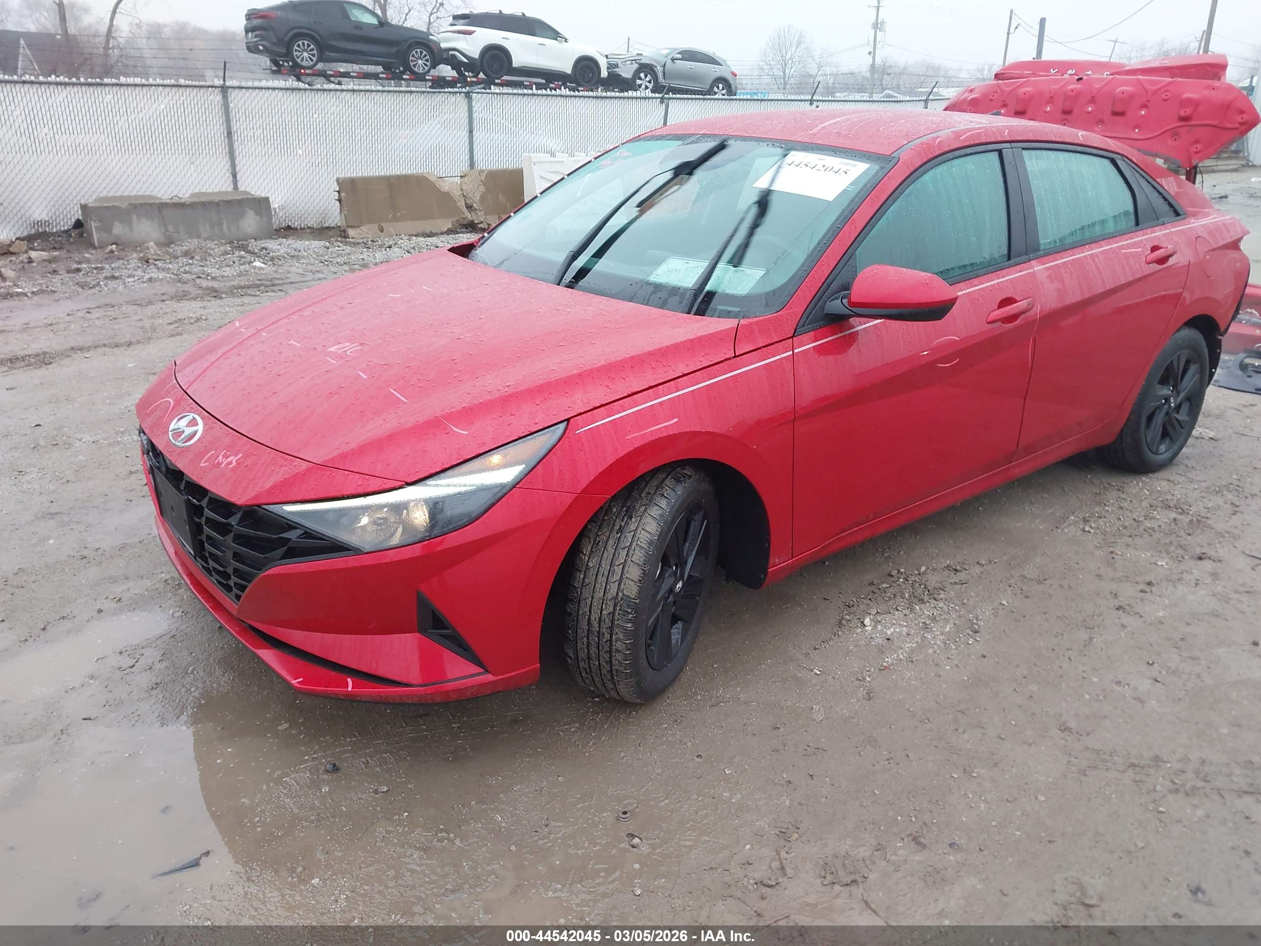 HYUNDAI ELANTRA image 2