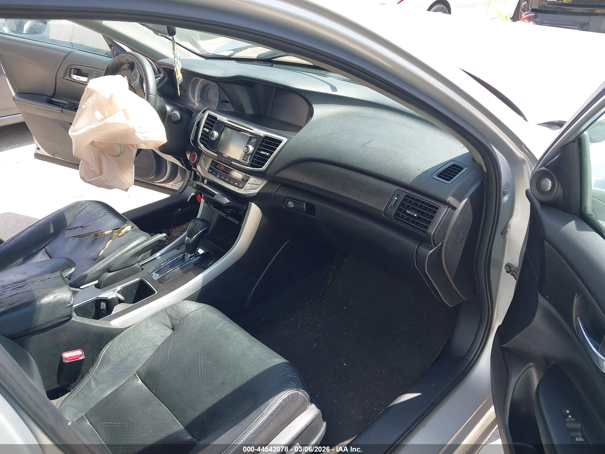 HONDA ACCORD image 5