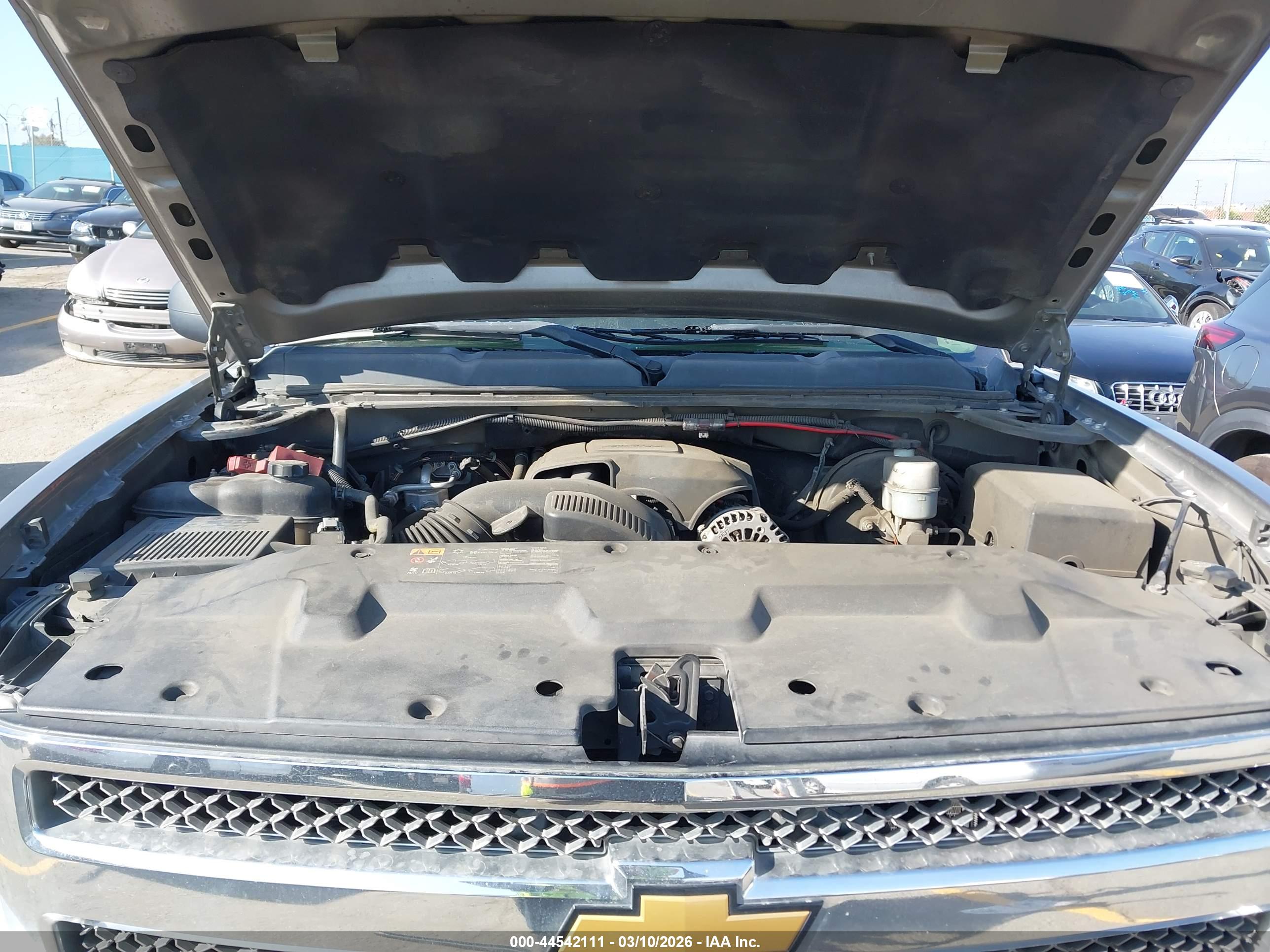 CHEVROLET SILVERADO image 10