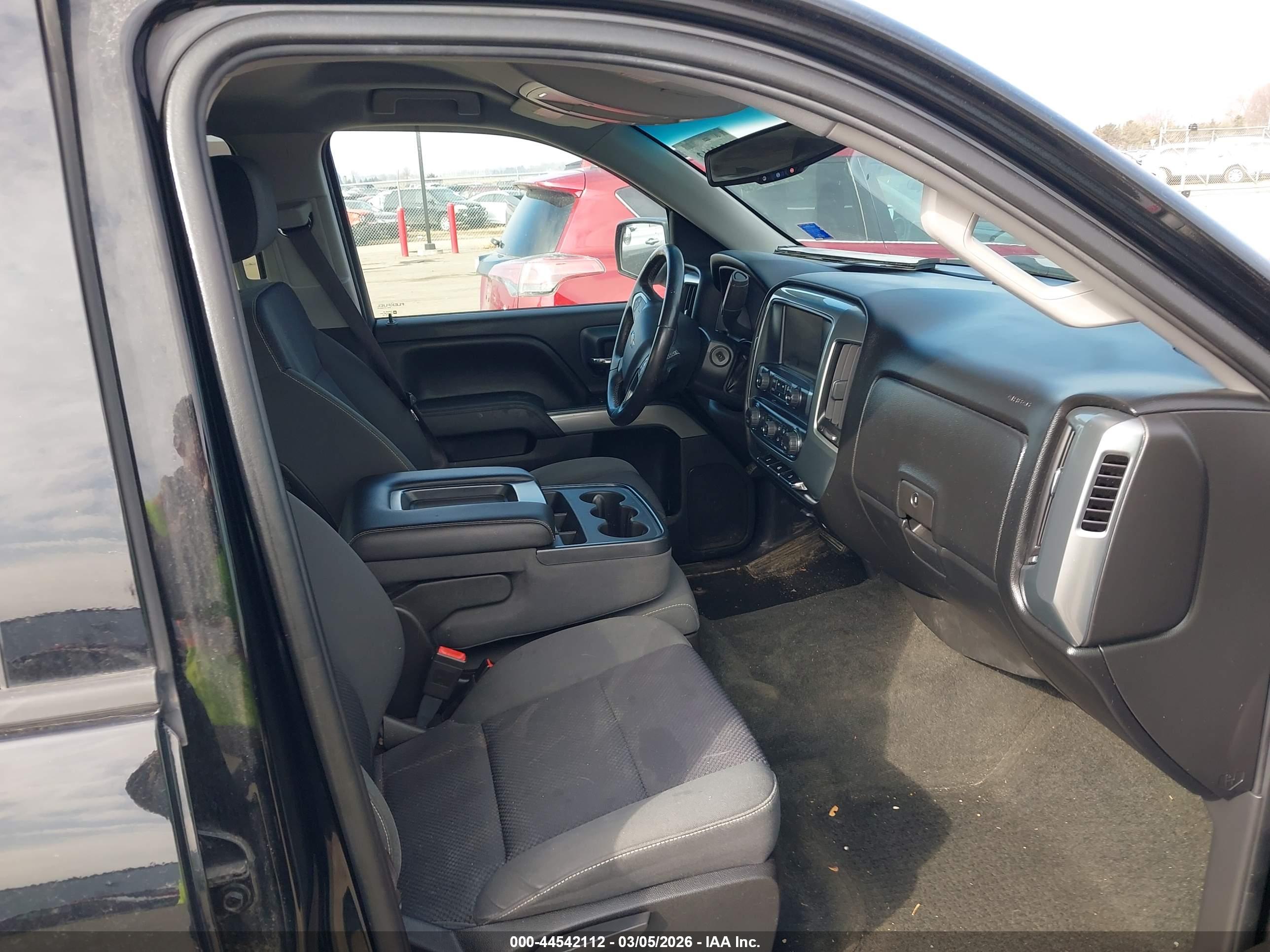 CHEVROLET SILVERADO image 5