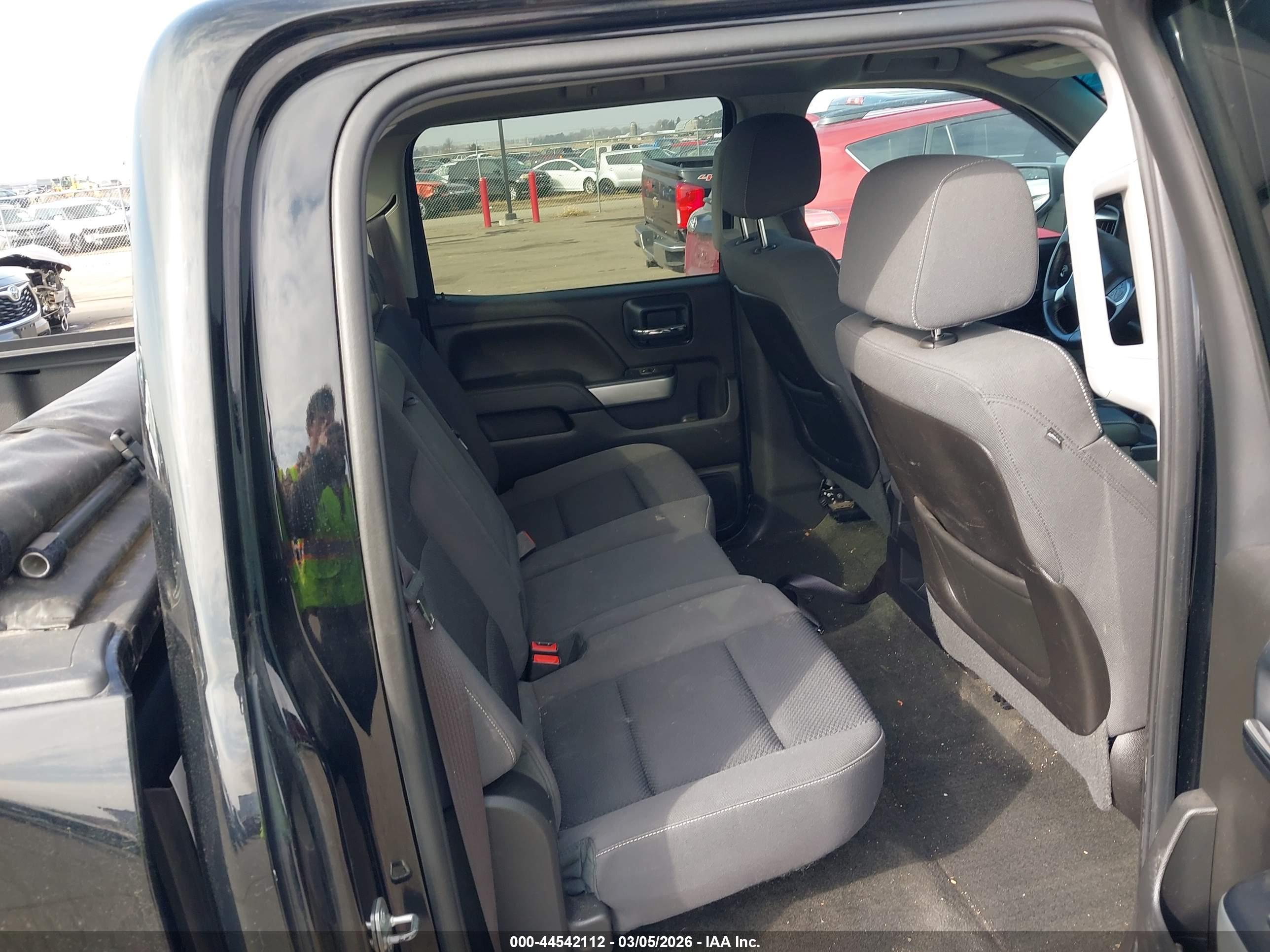 CHEVROLET SILVERADO image 8