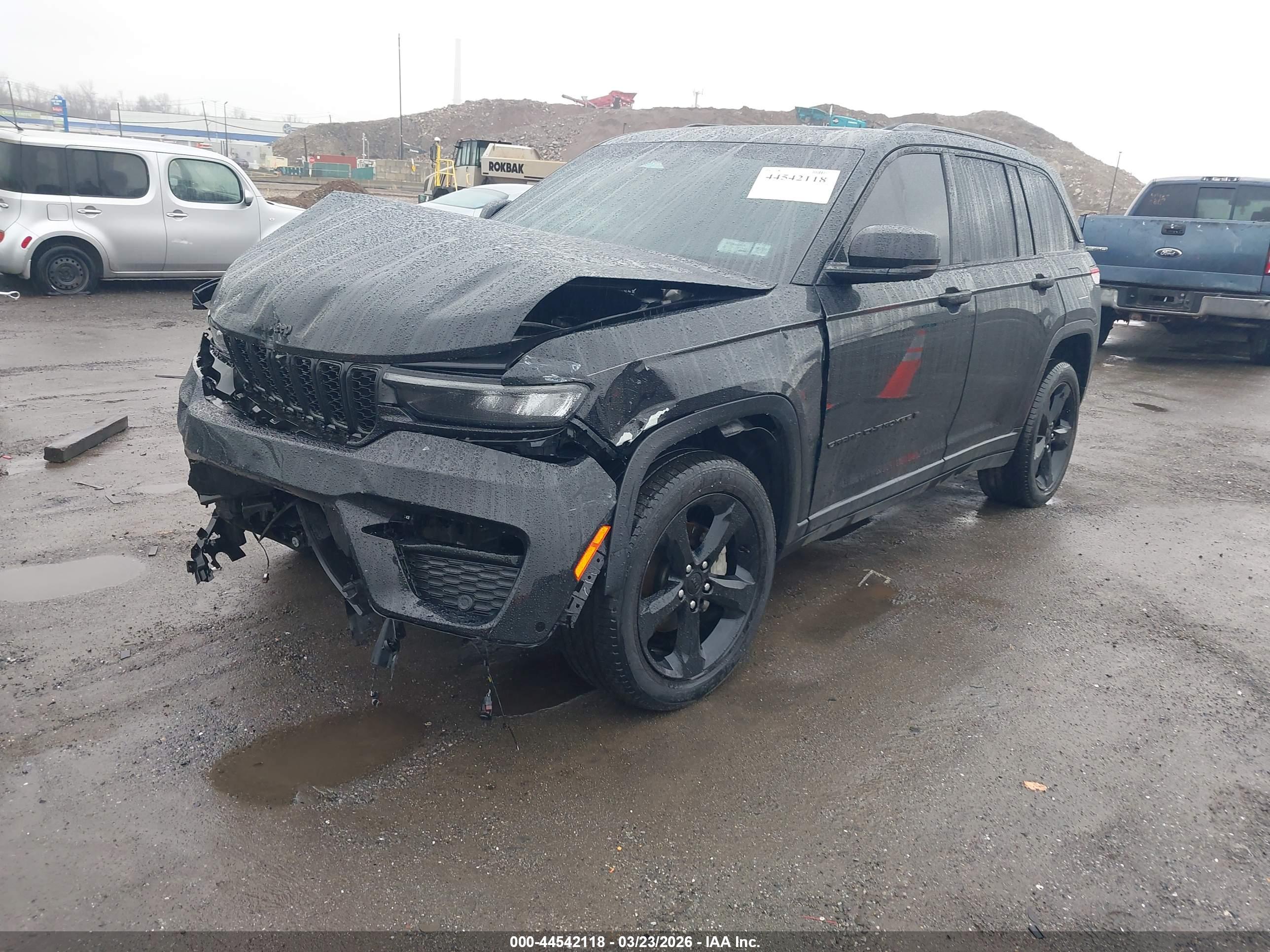 JEEP GRAND image 2