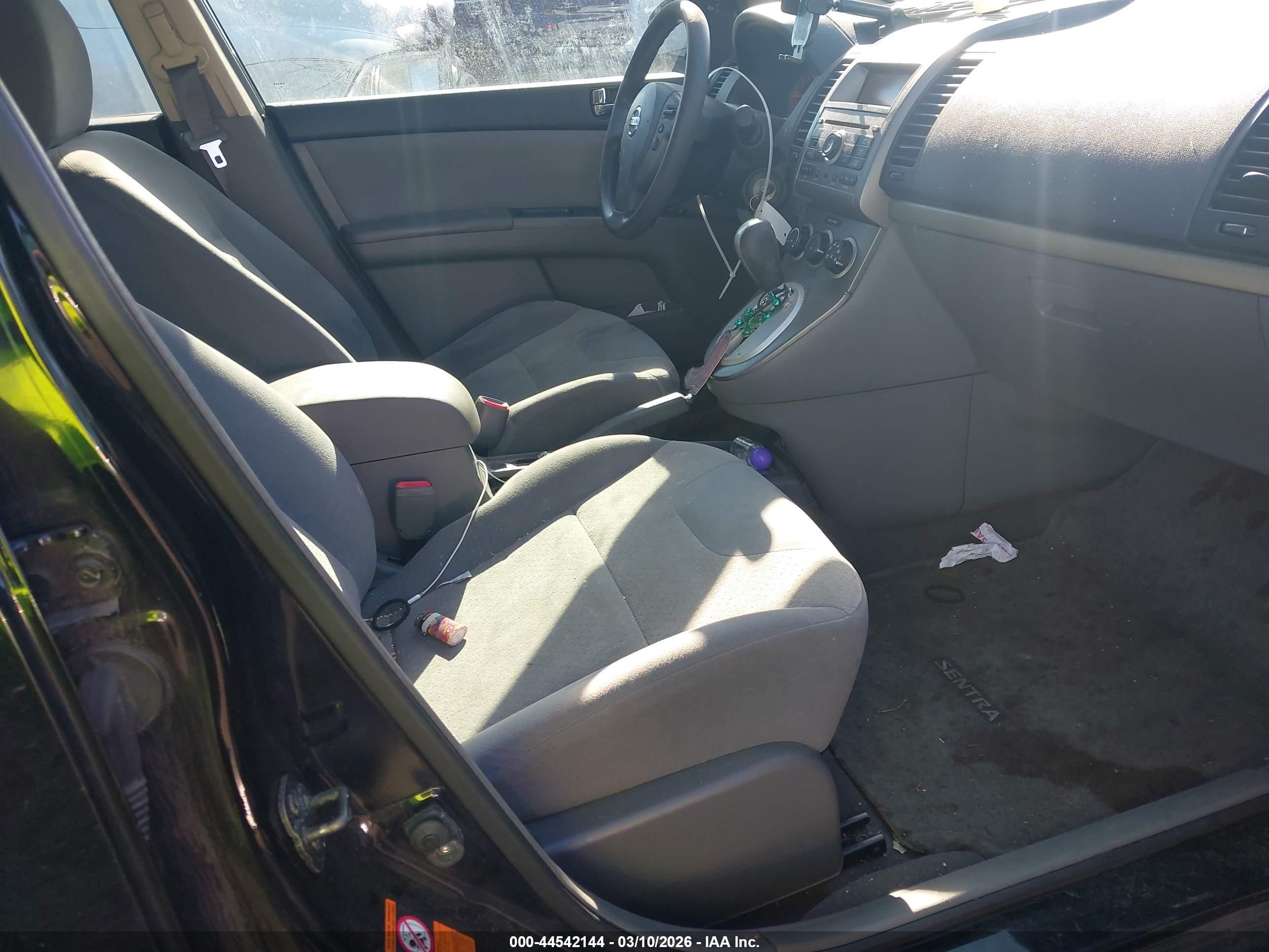 NISSAN SENTRA image 5