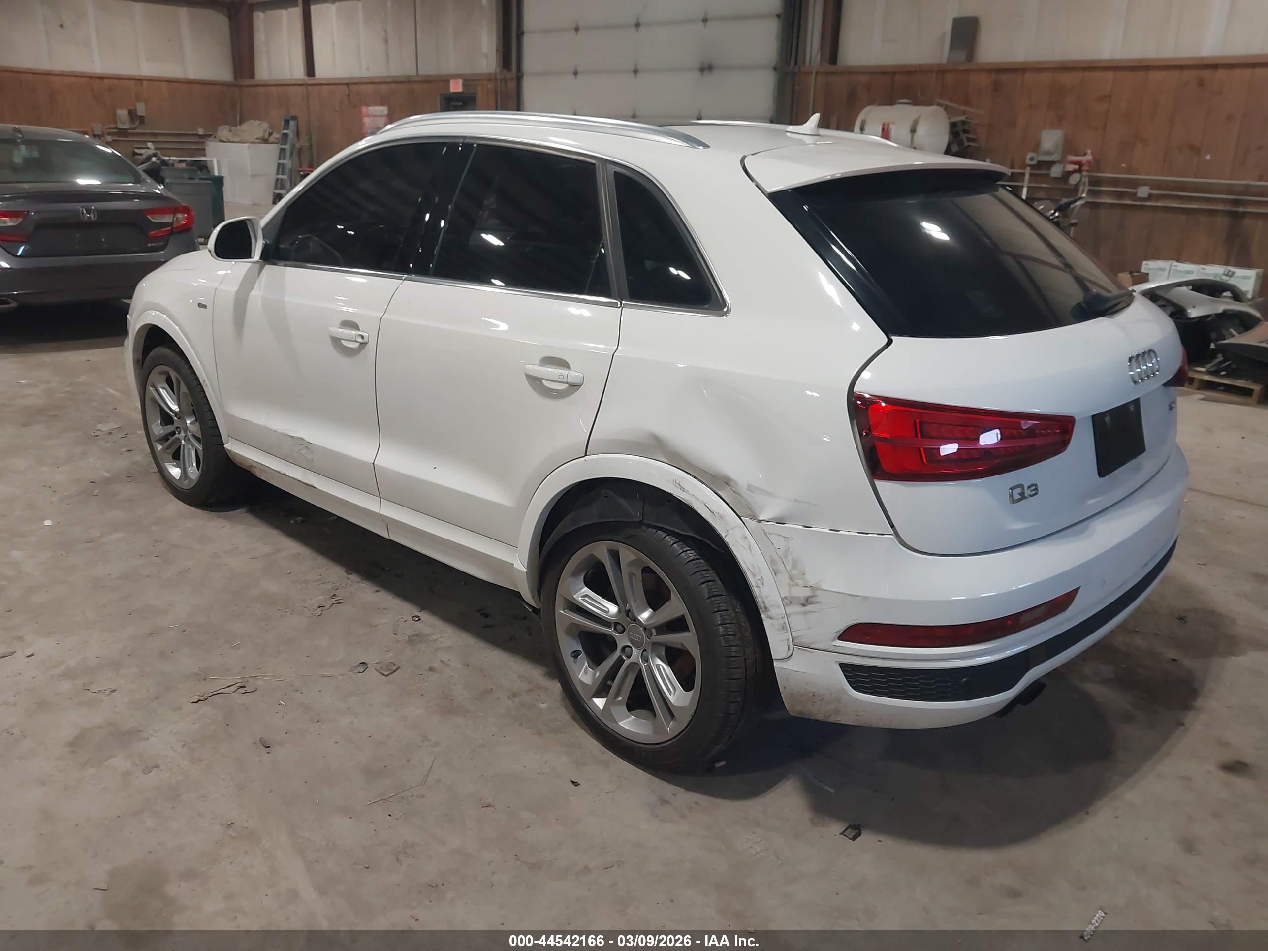 AUDI Q3 image 3