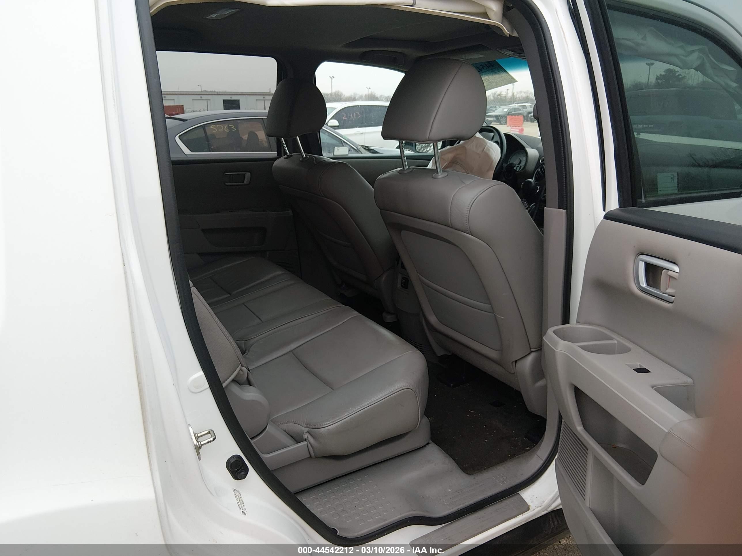 HONDA PILOT image 8