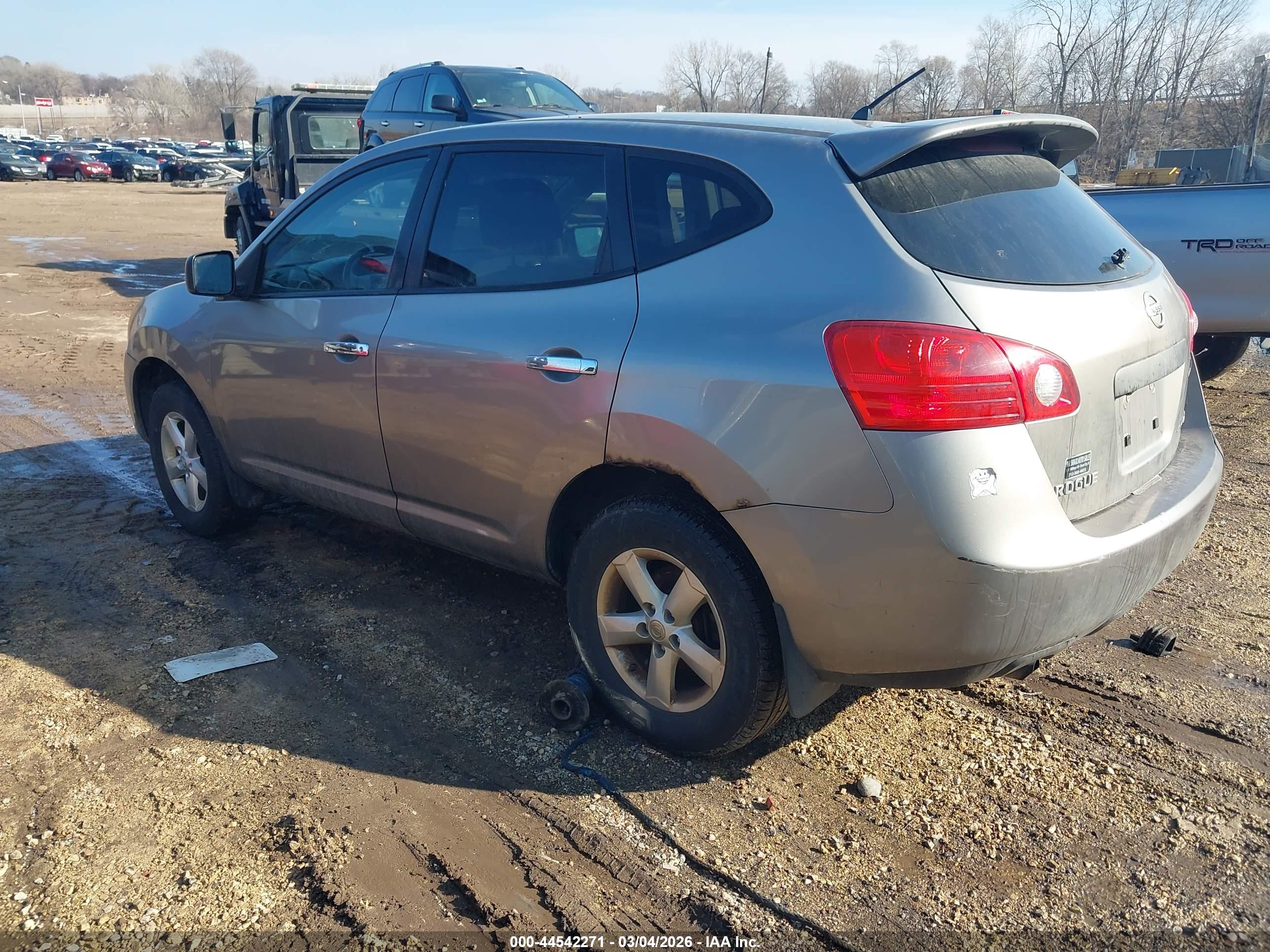 NISSAN ROGUE image 3