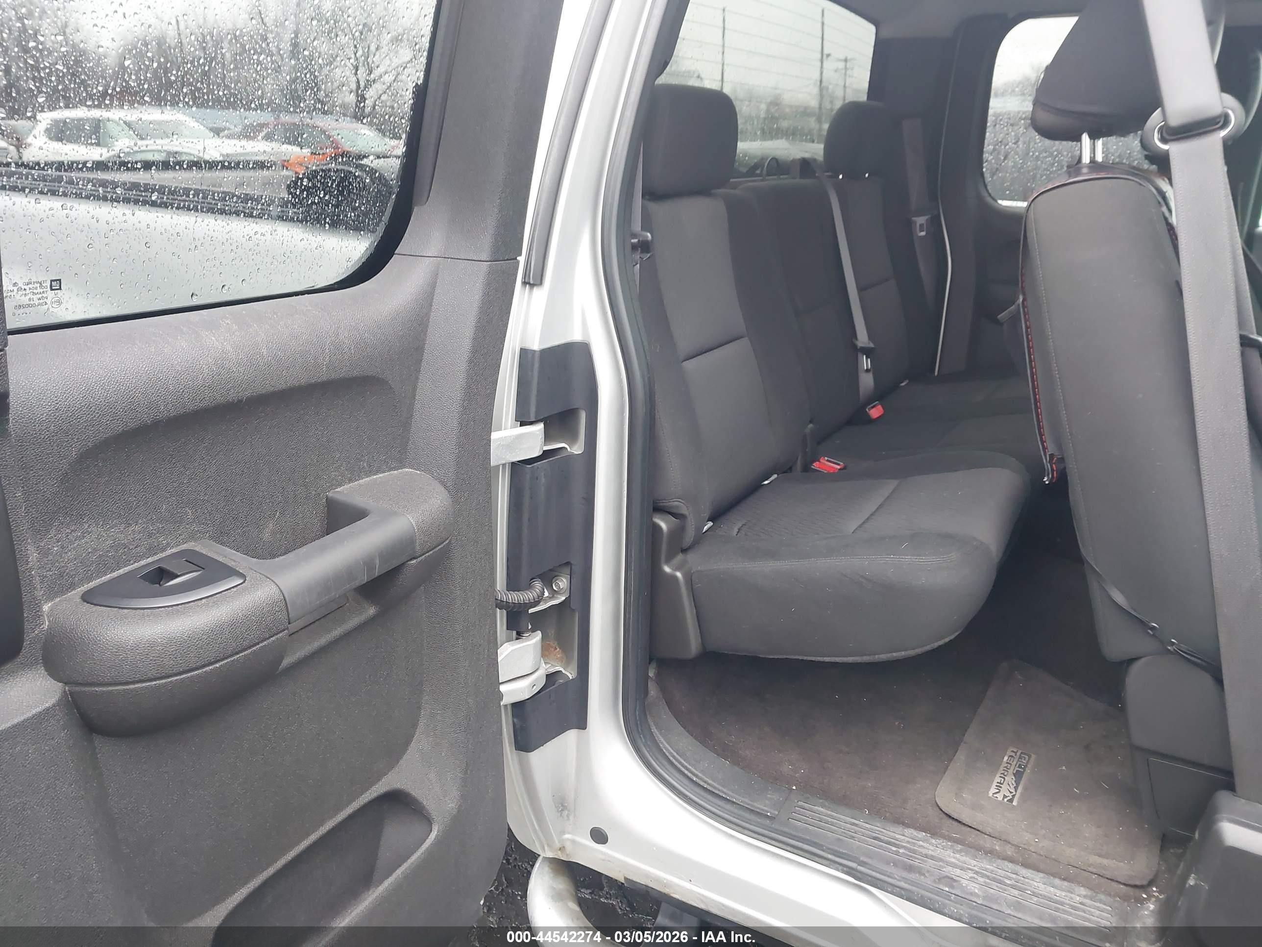 GMC SIERRA image 8
