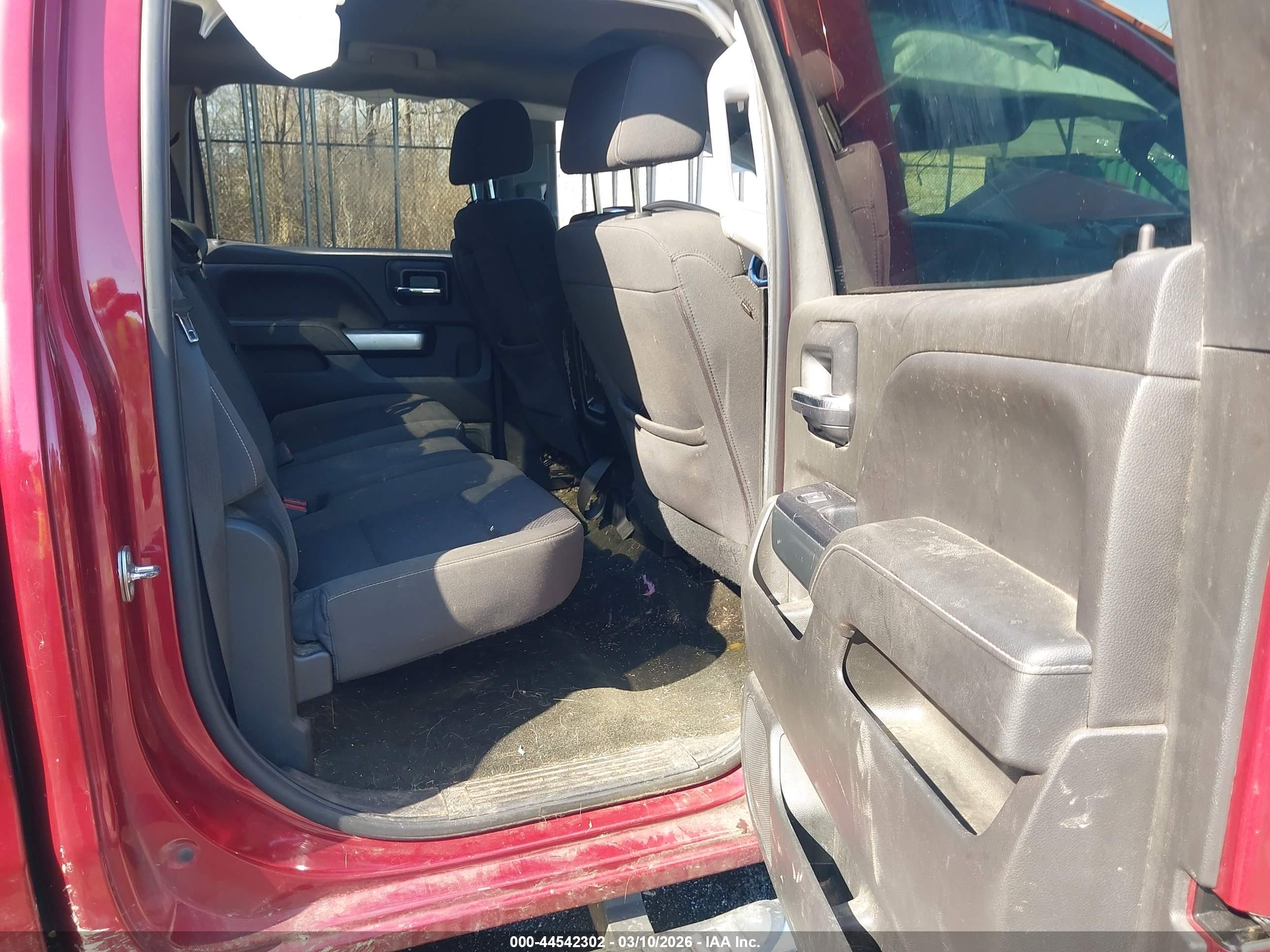 CHEVROLET SILVERADO image 8