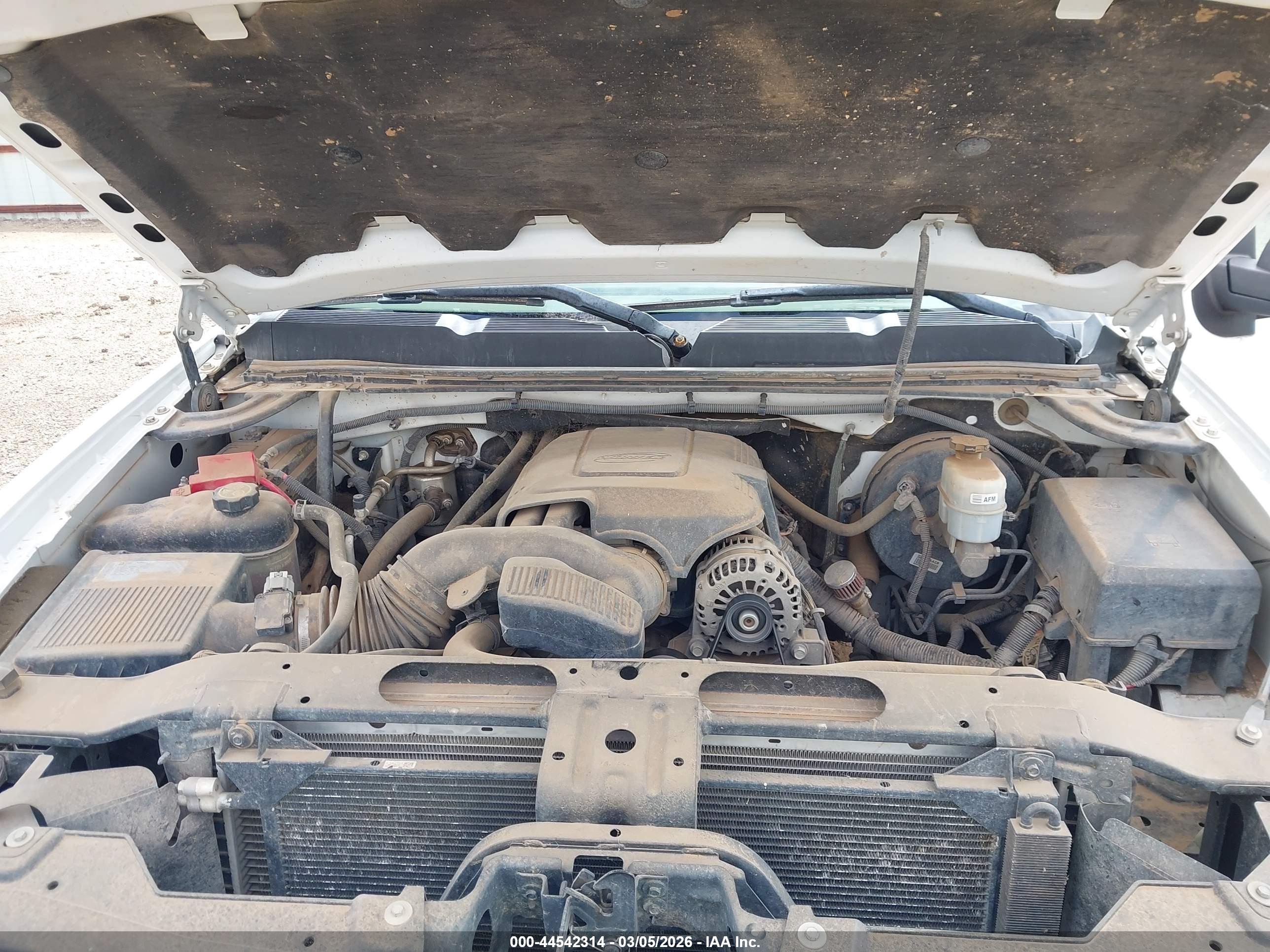 CHEVROLET SILVERADO image 10