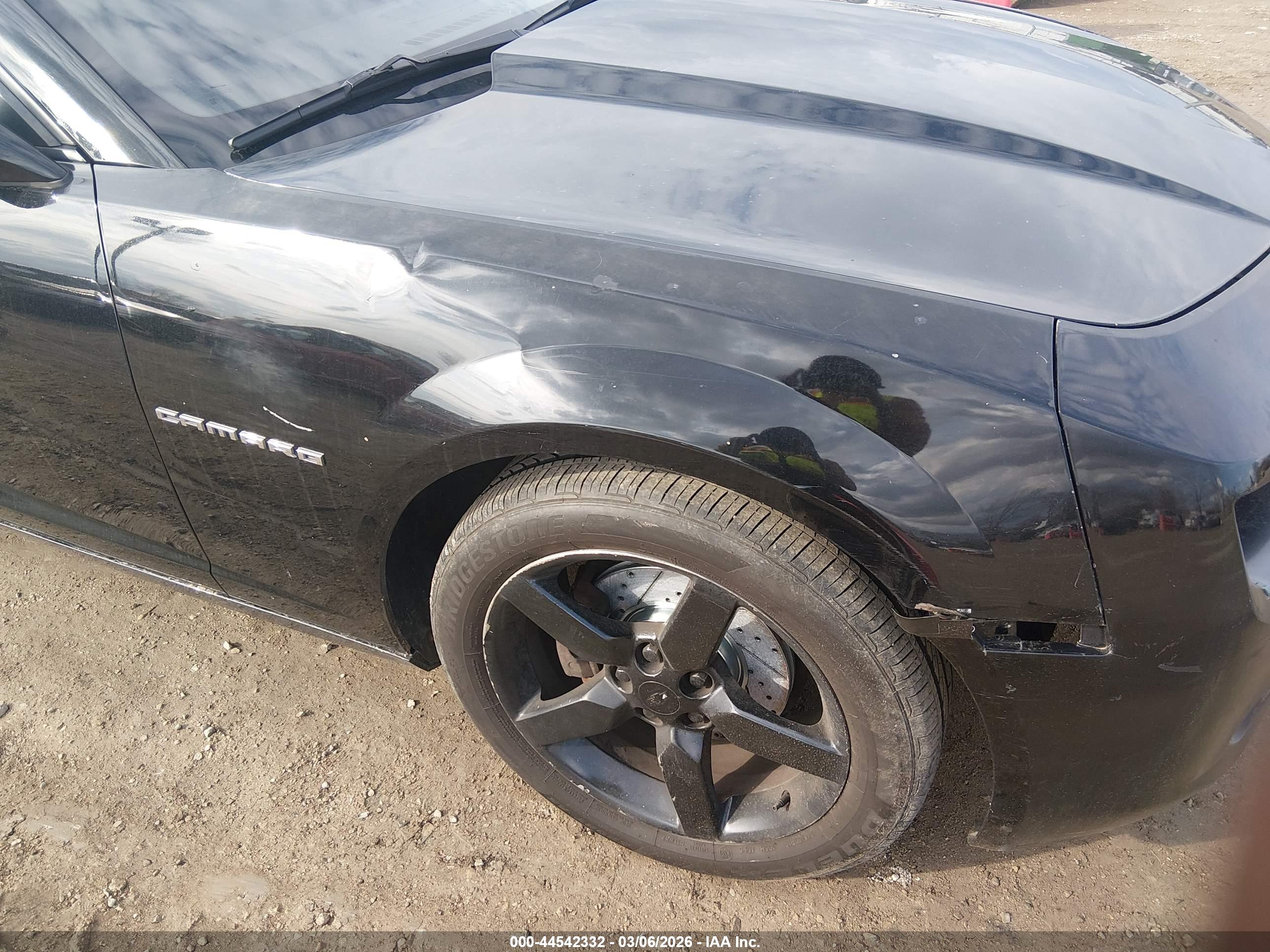 CHEVROLET CAMARO image 6