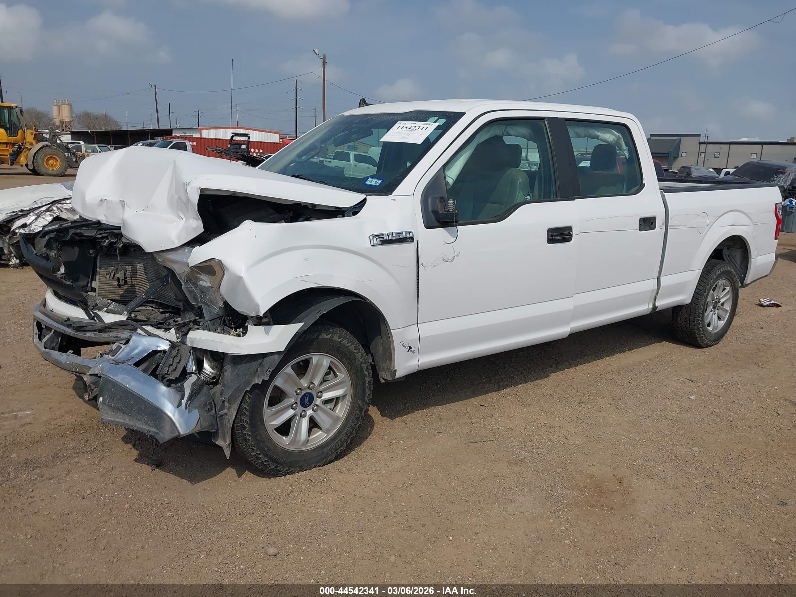 FORD F-150 image 2