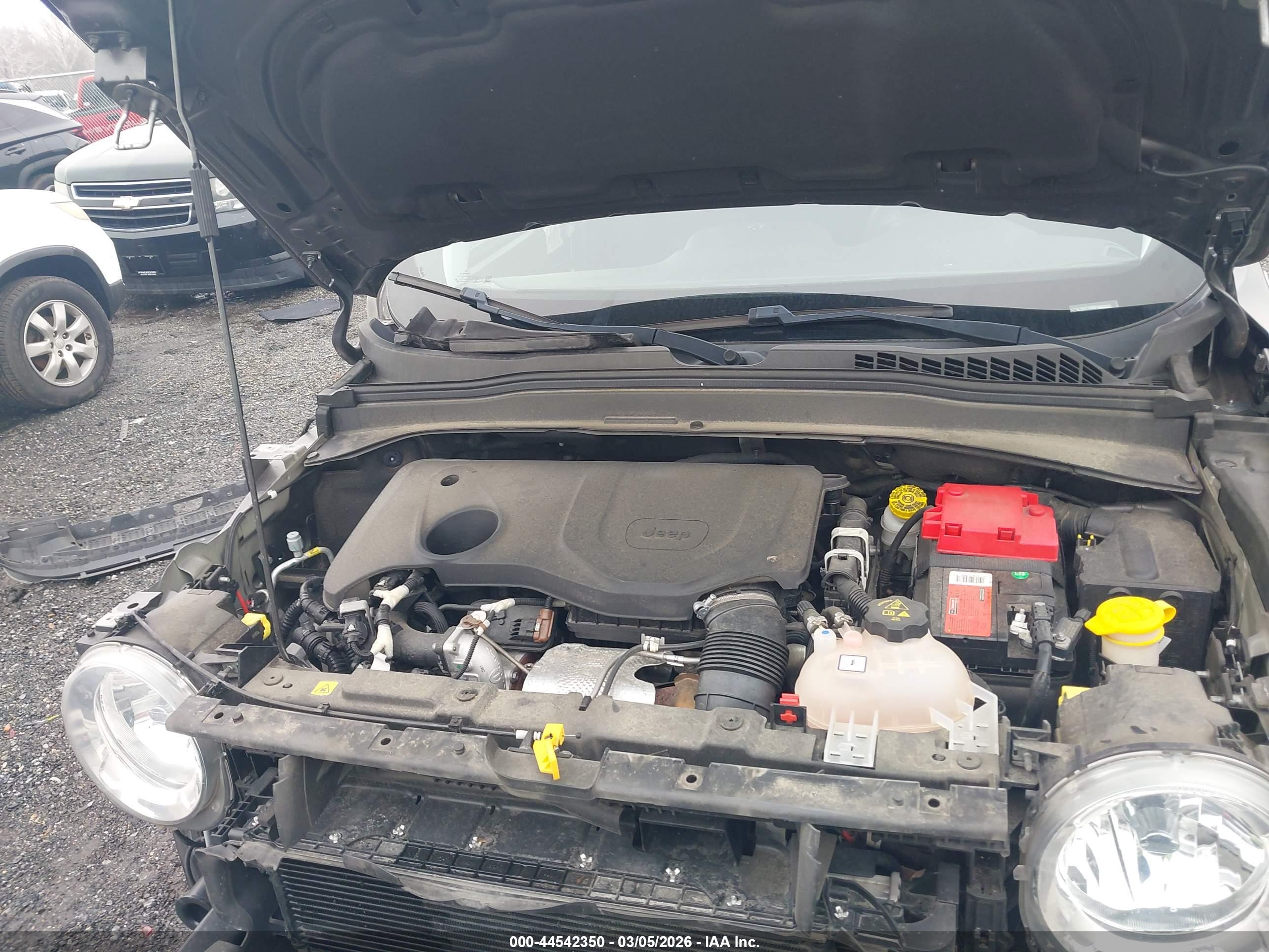 JEEP RENEGADE image 10