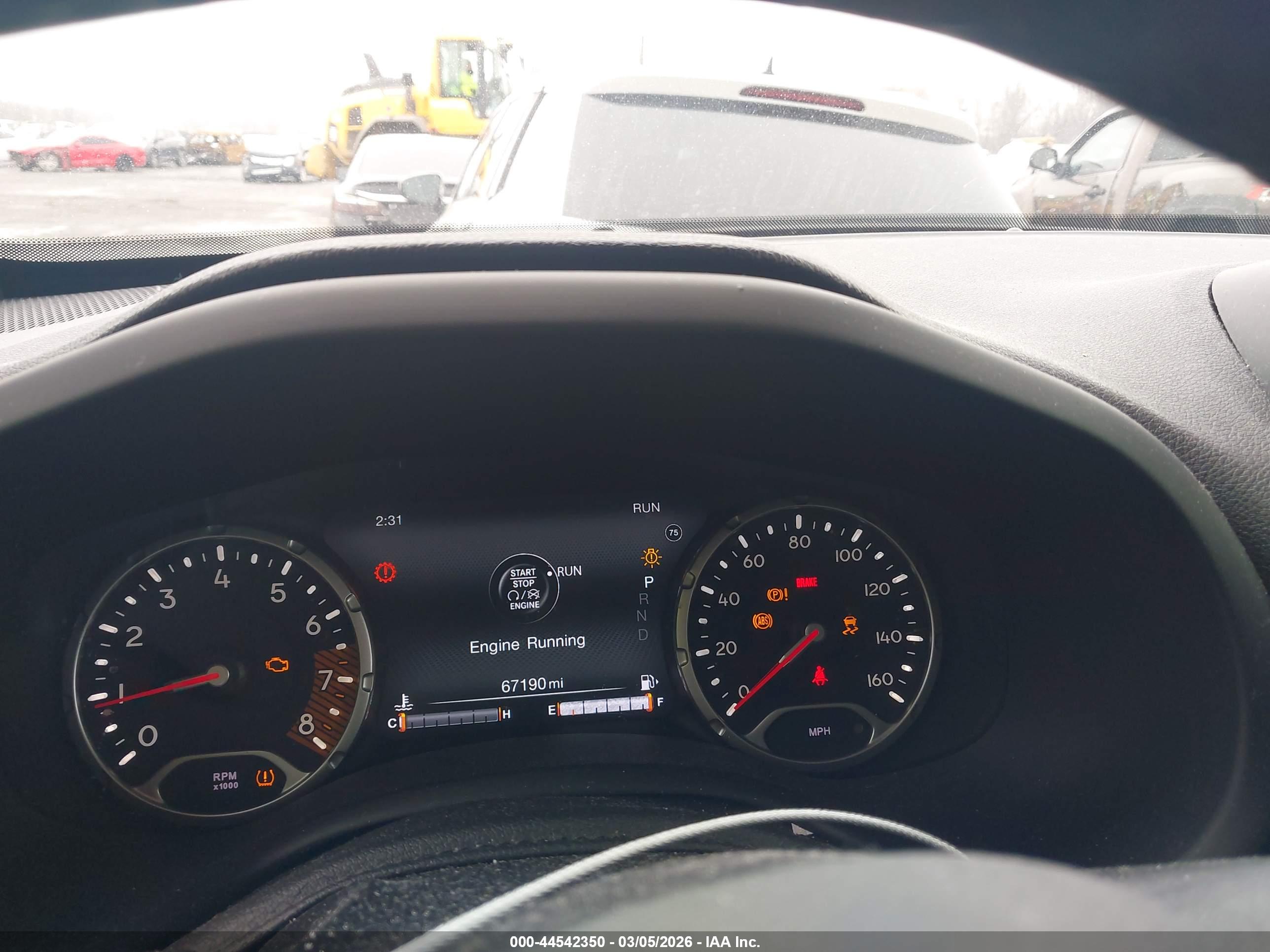 JEEP RENEGADE image 7
