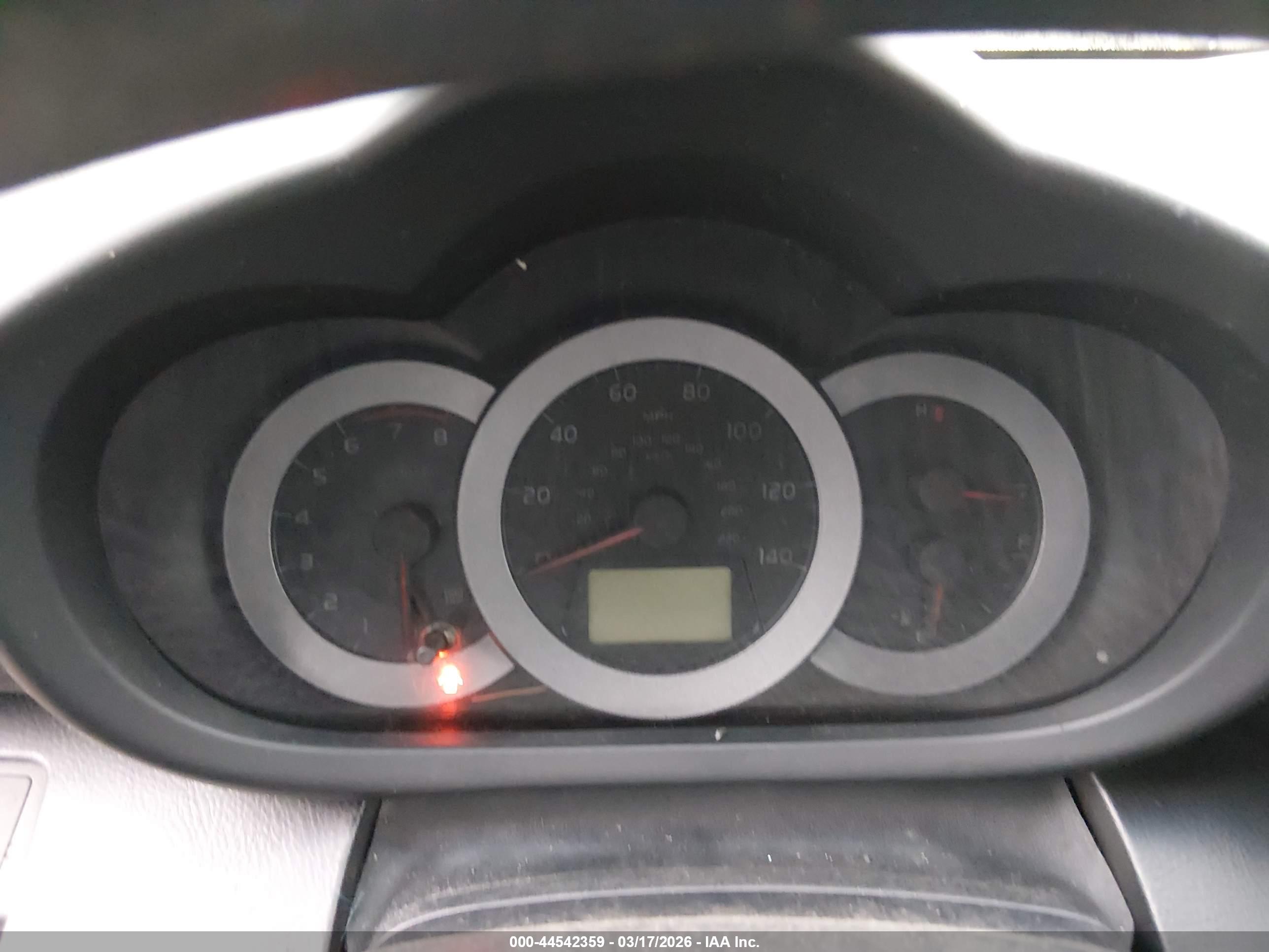 TOYOTA RAV4 image 7