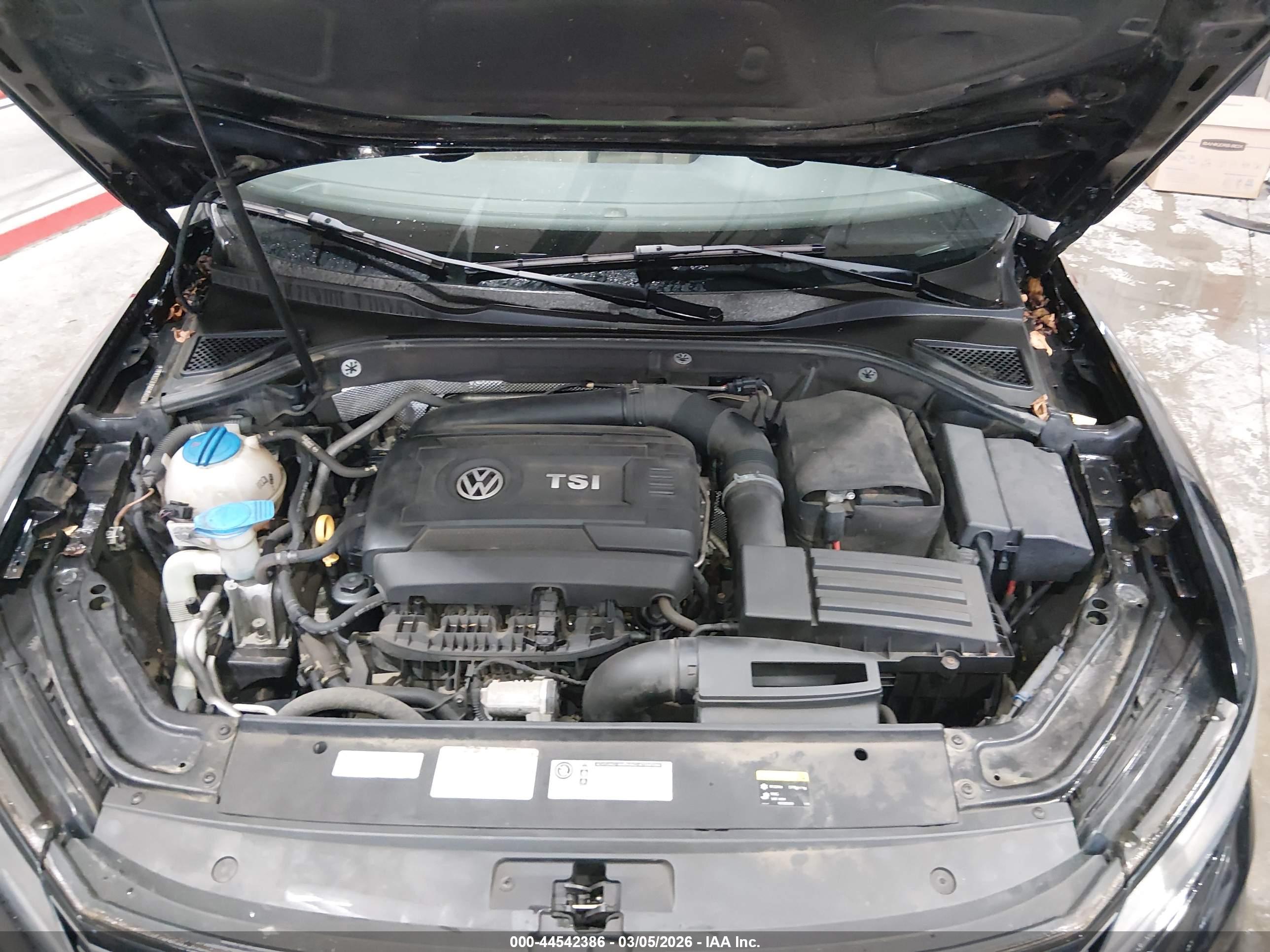 VOLKSWAGEN PASSAT image 10