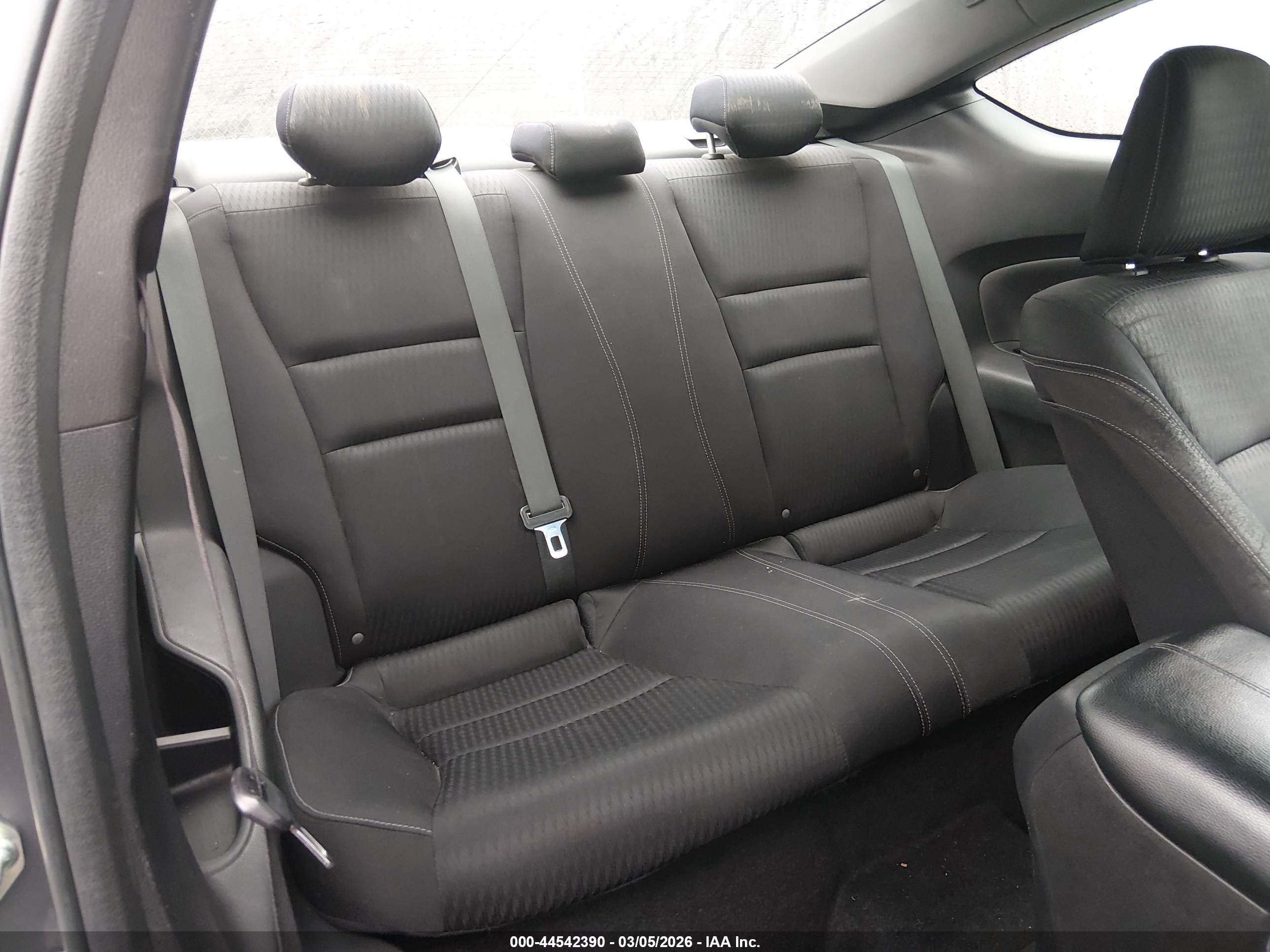 HONDA ACCORD image 8