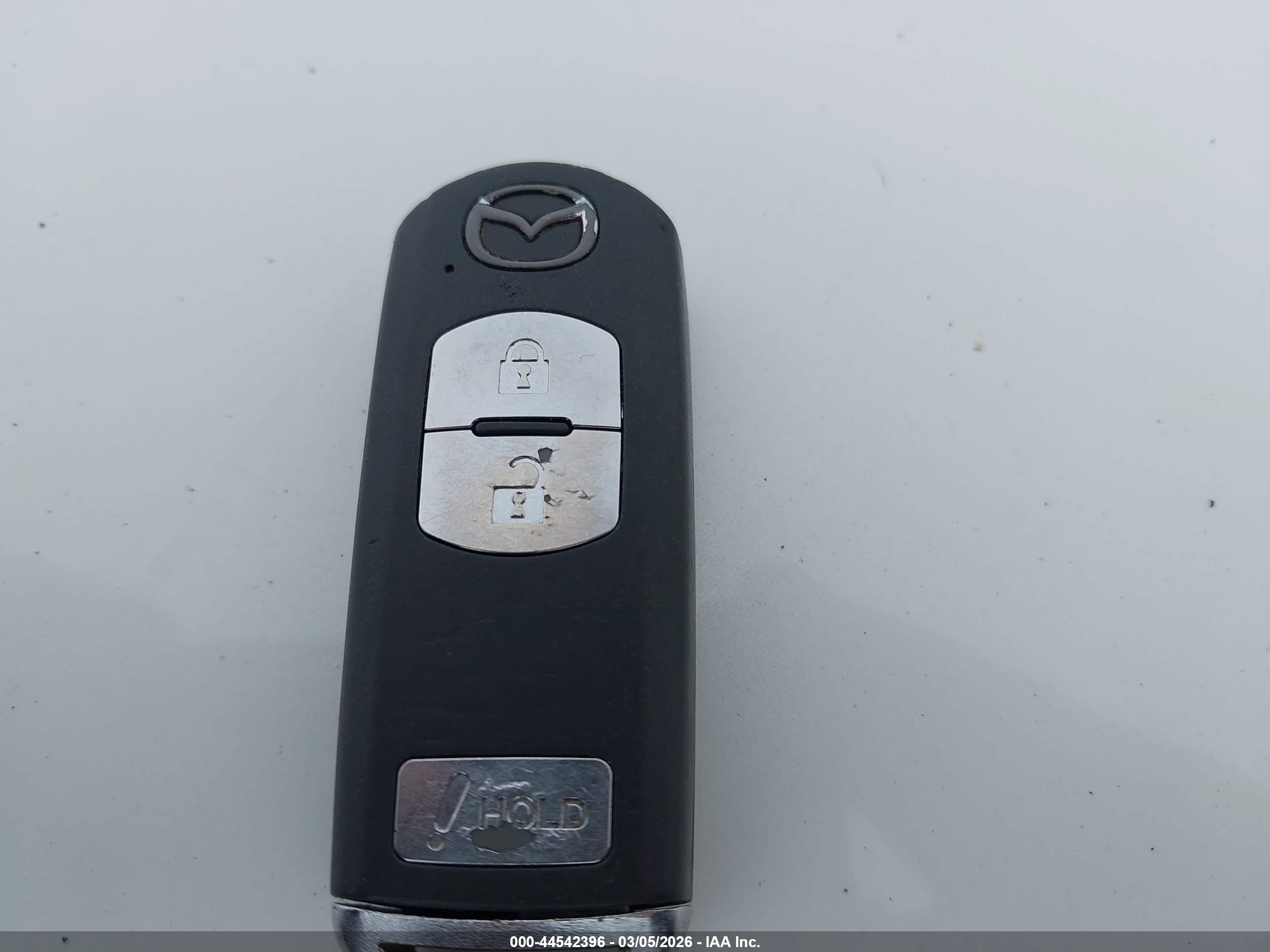 MAZDA MAZDA3 image 11