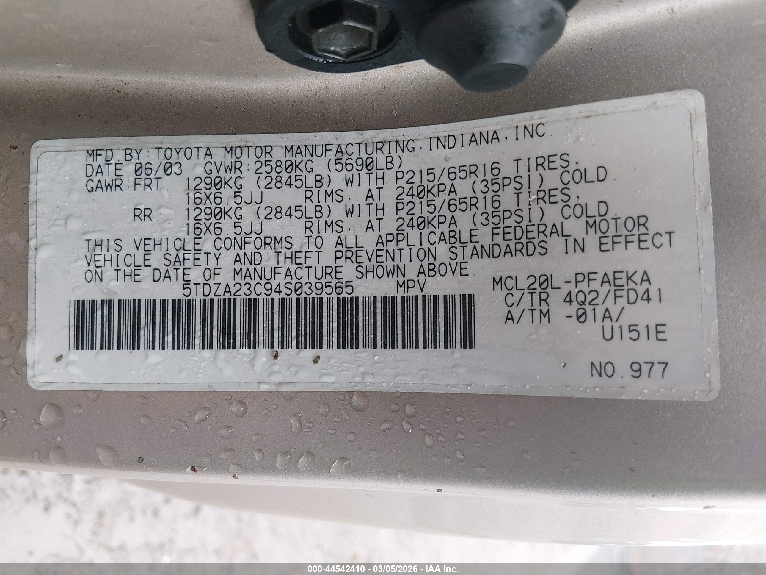 TOYOTA SIENNA image 9