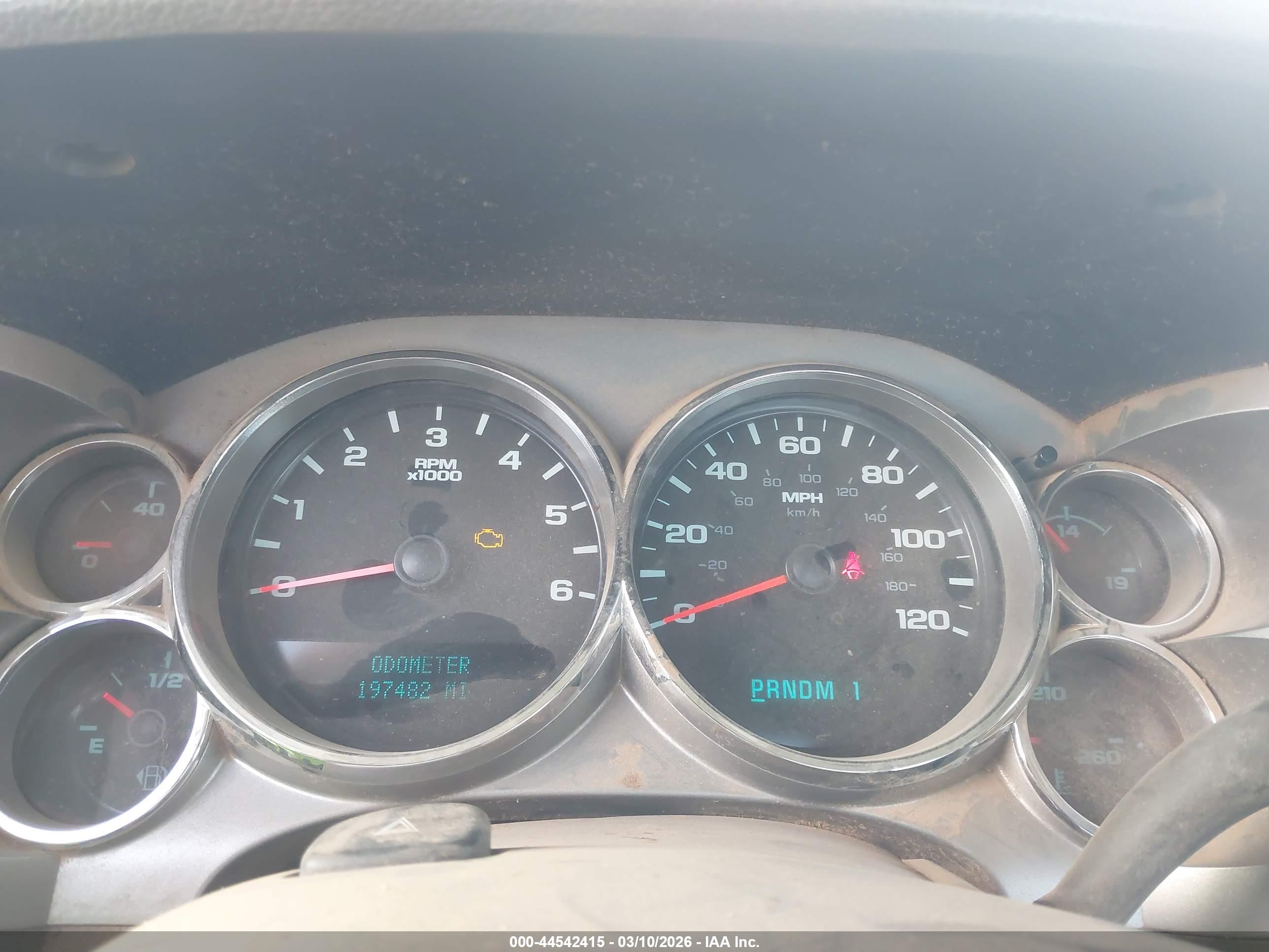 CHEVROLET SILVERADO image 7