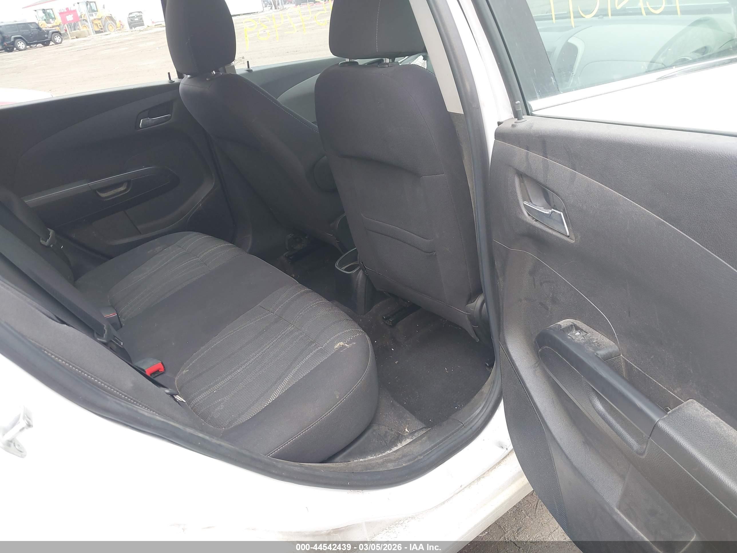 CHEVROLET SONIC image 8