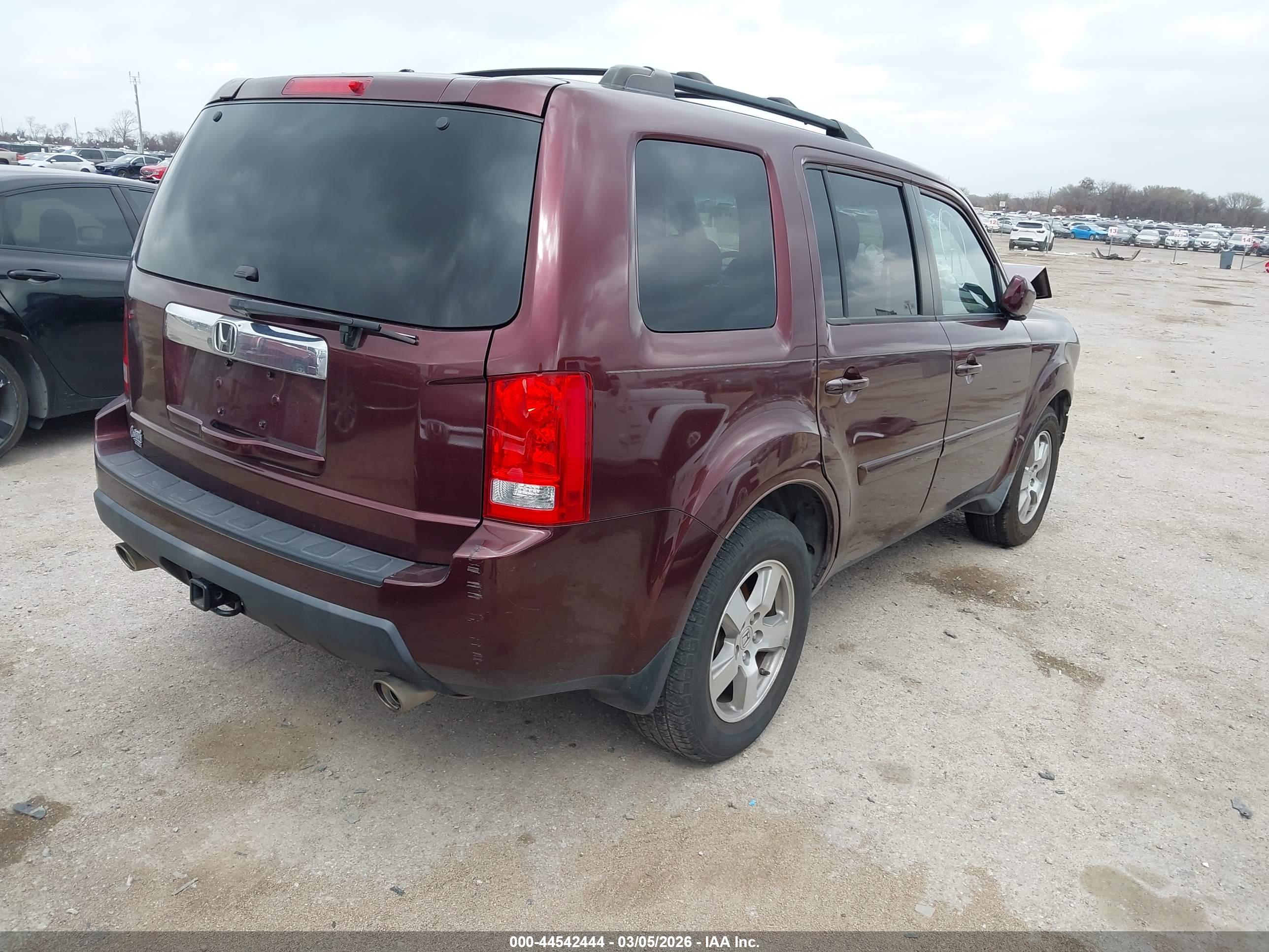 HONDA PILOT image 4