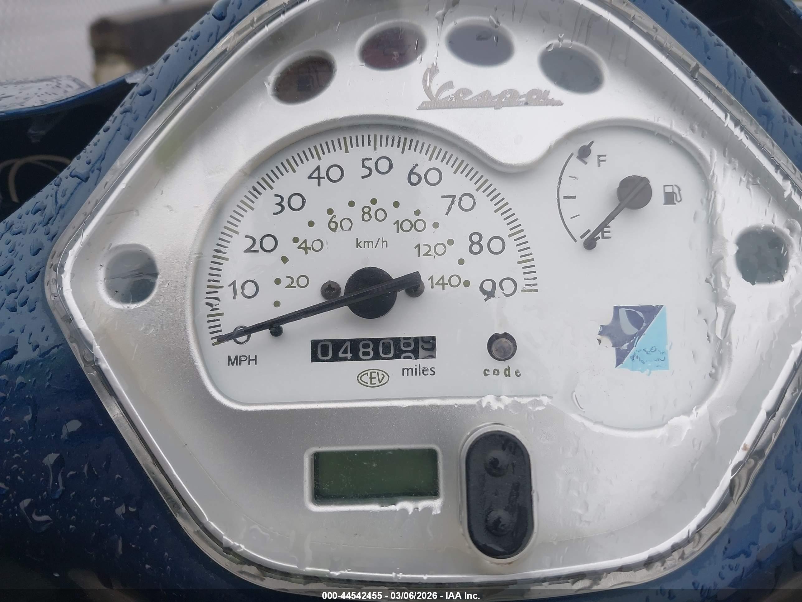VESPA LX image 7