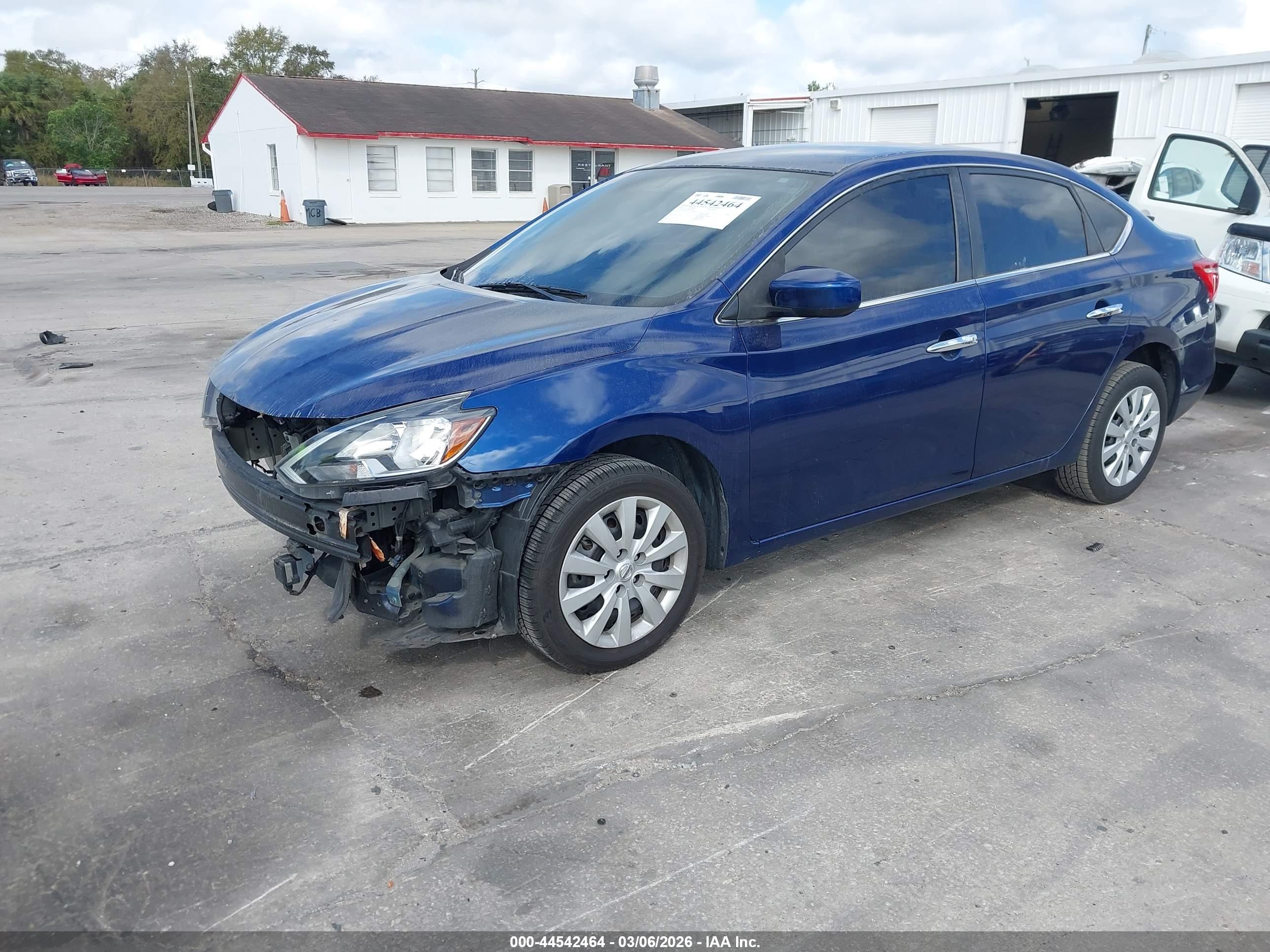 NISSAN SENTRA image 2