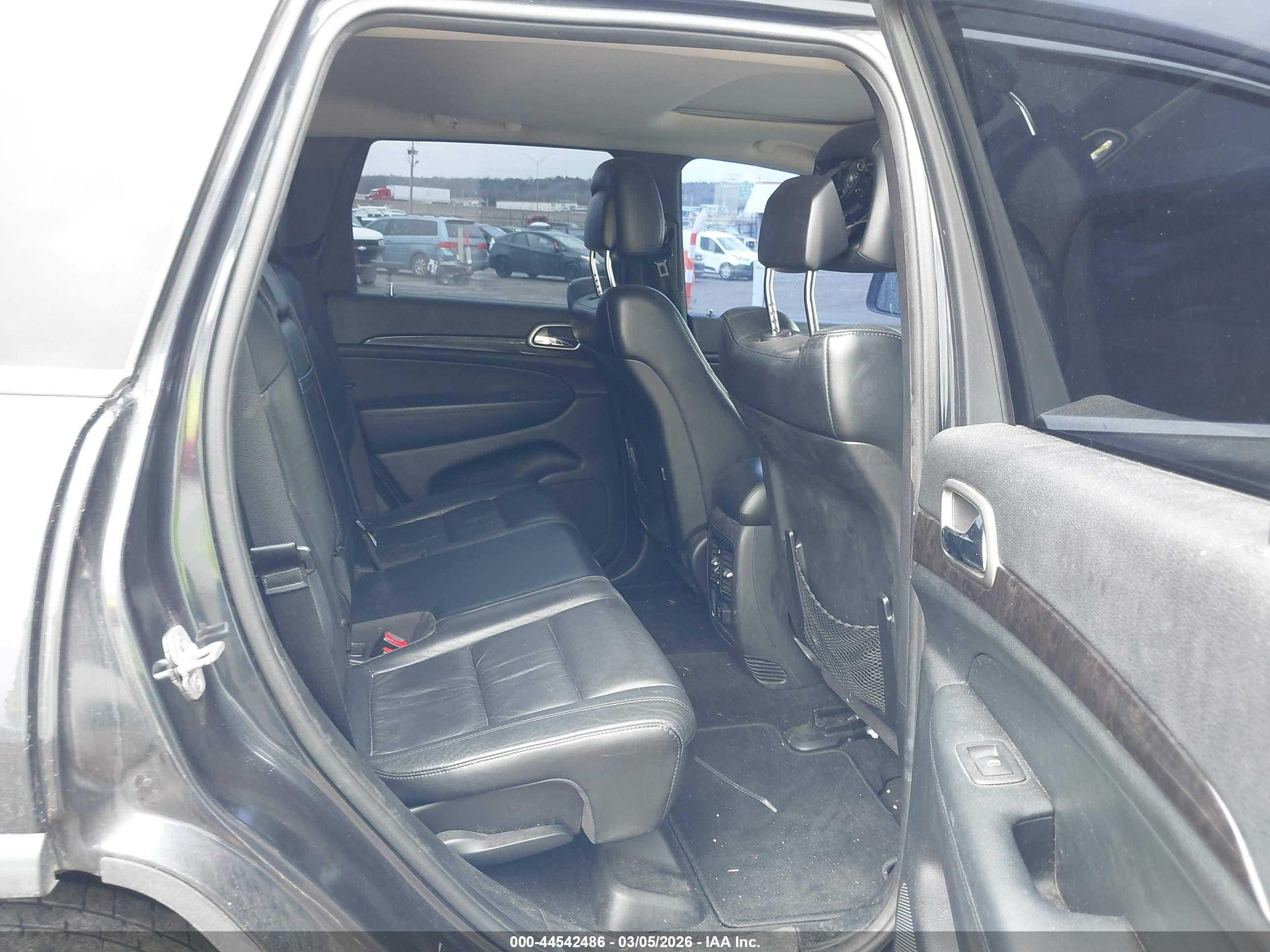 JEEP GRAND image 8