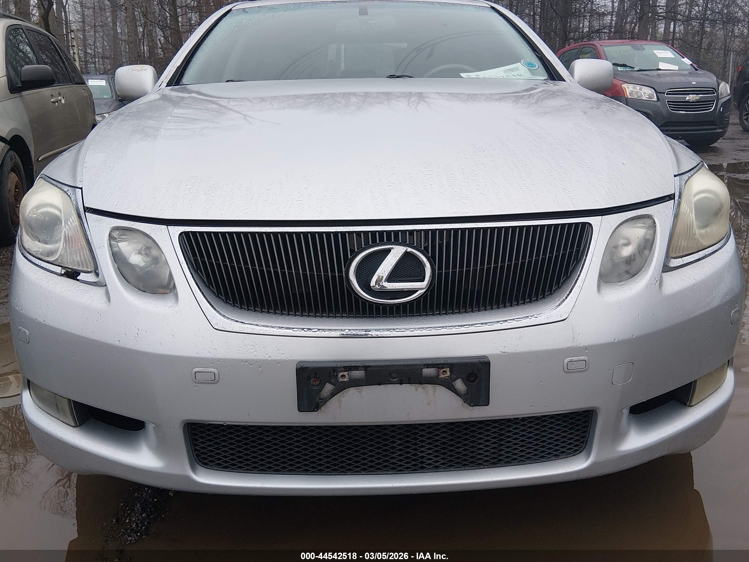 LEXUS GS image 6