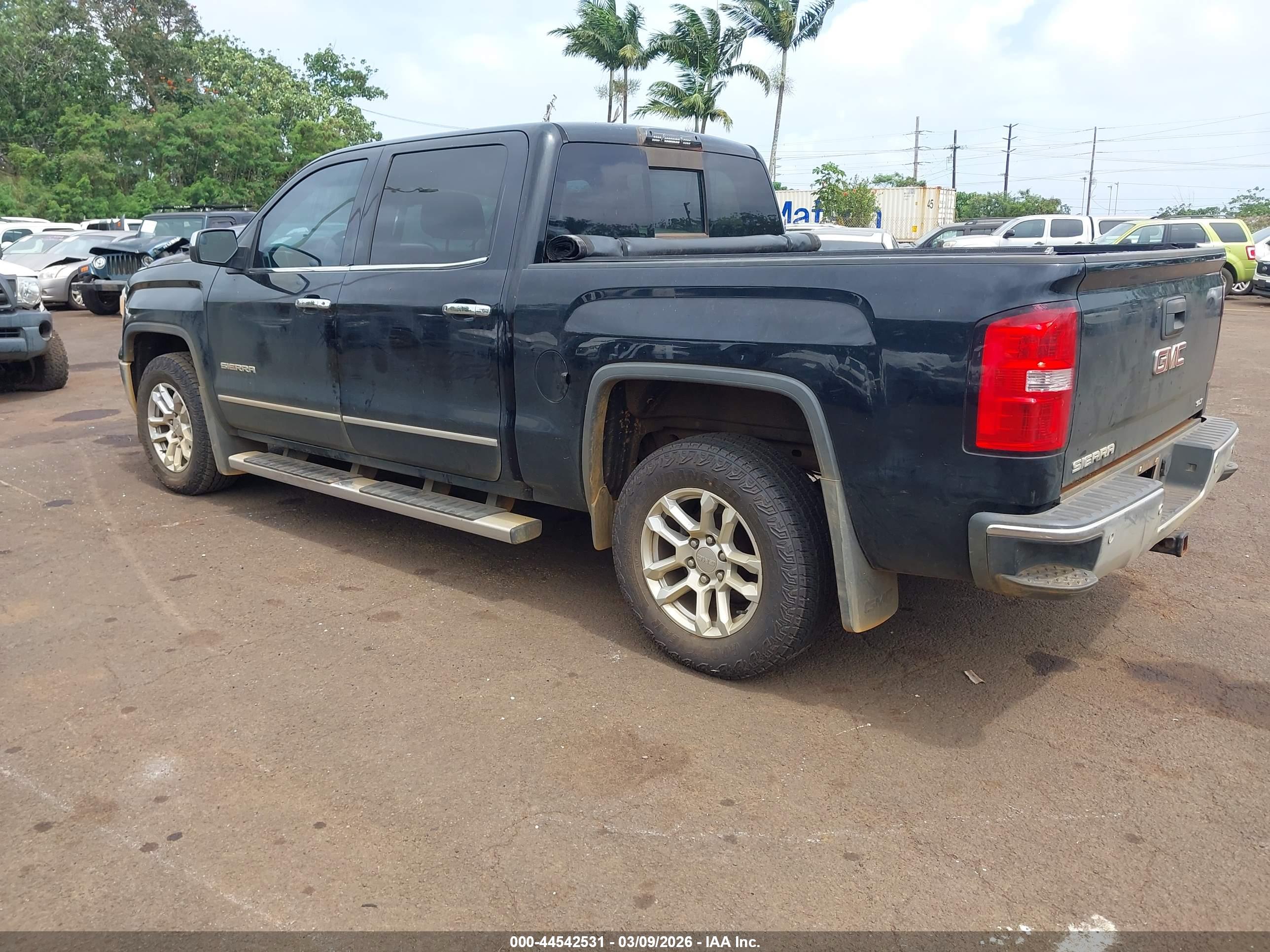 GMC SIERRA image 3
