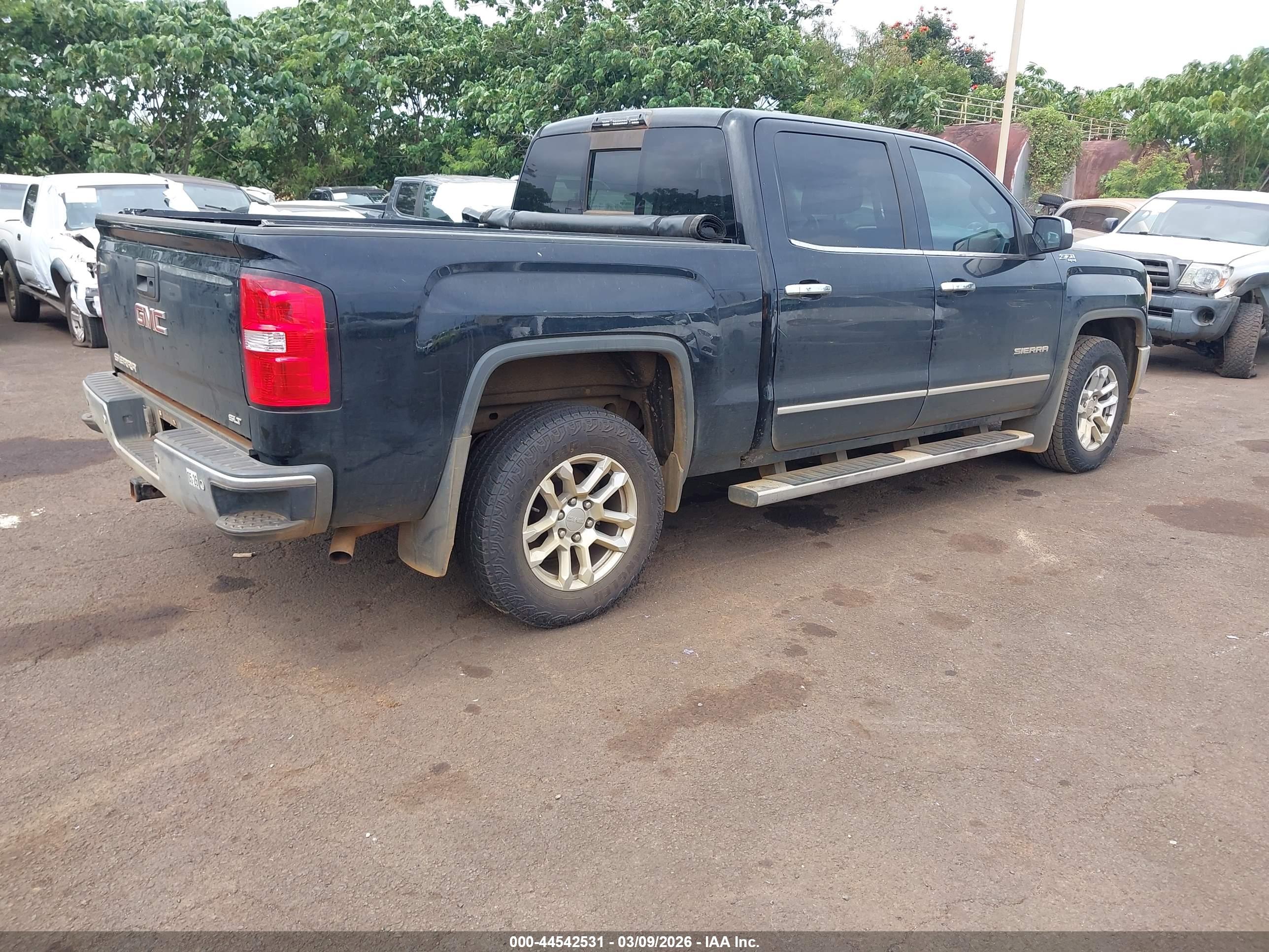 GMC SIERRA image 4