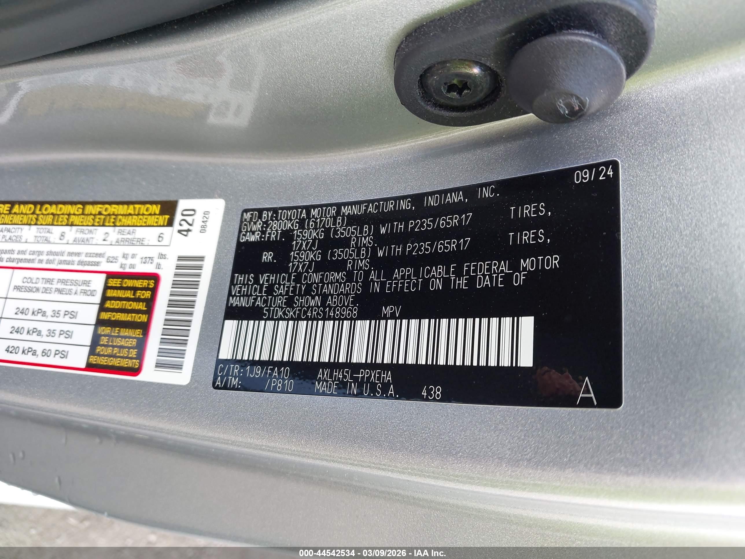 TOYOTA SIENNA image 9