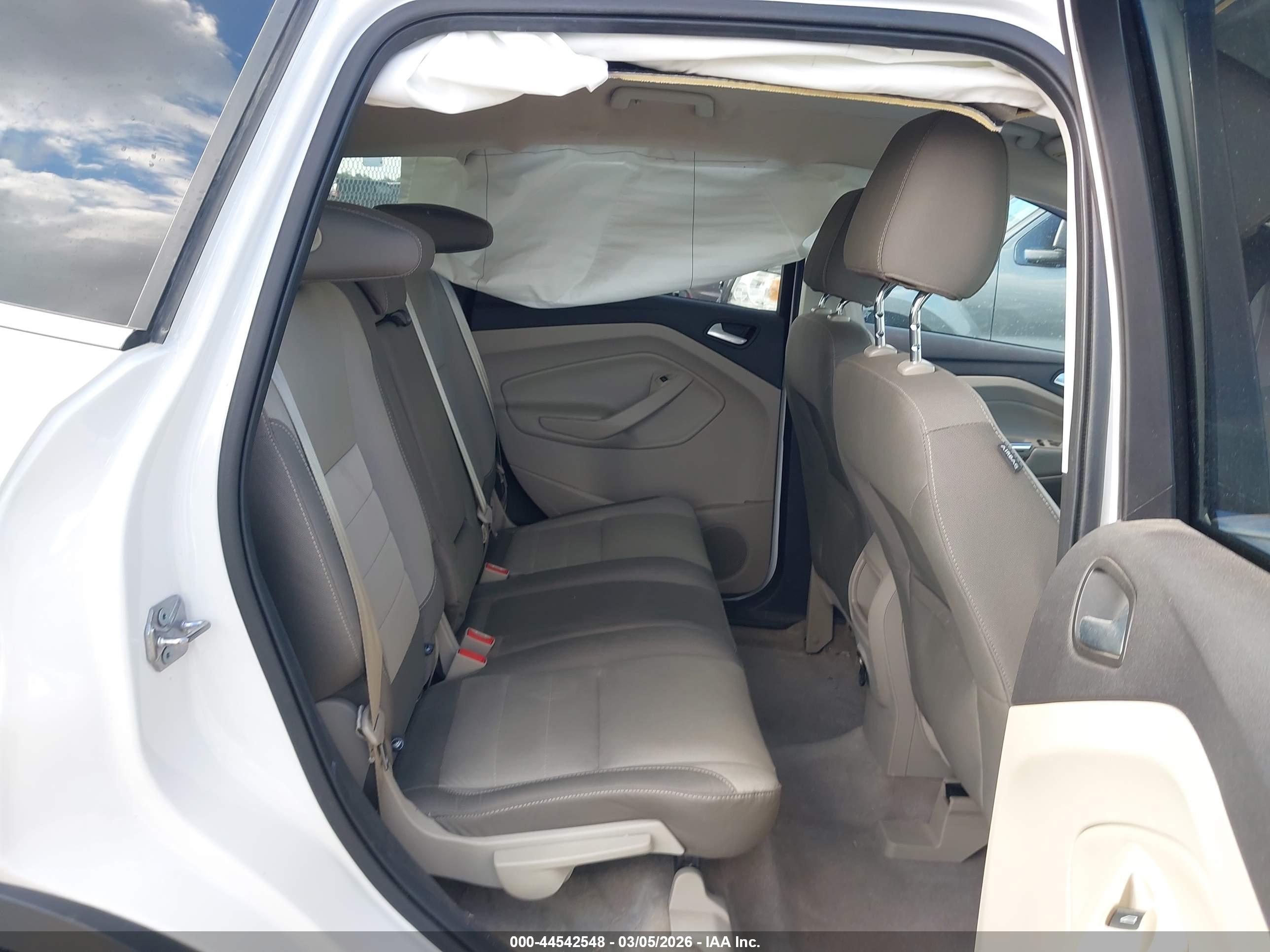 FORD ESCAPE image 8