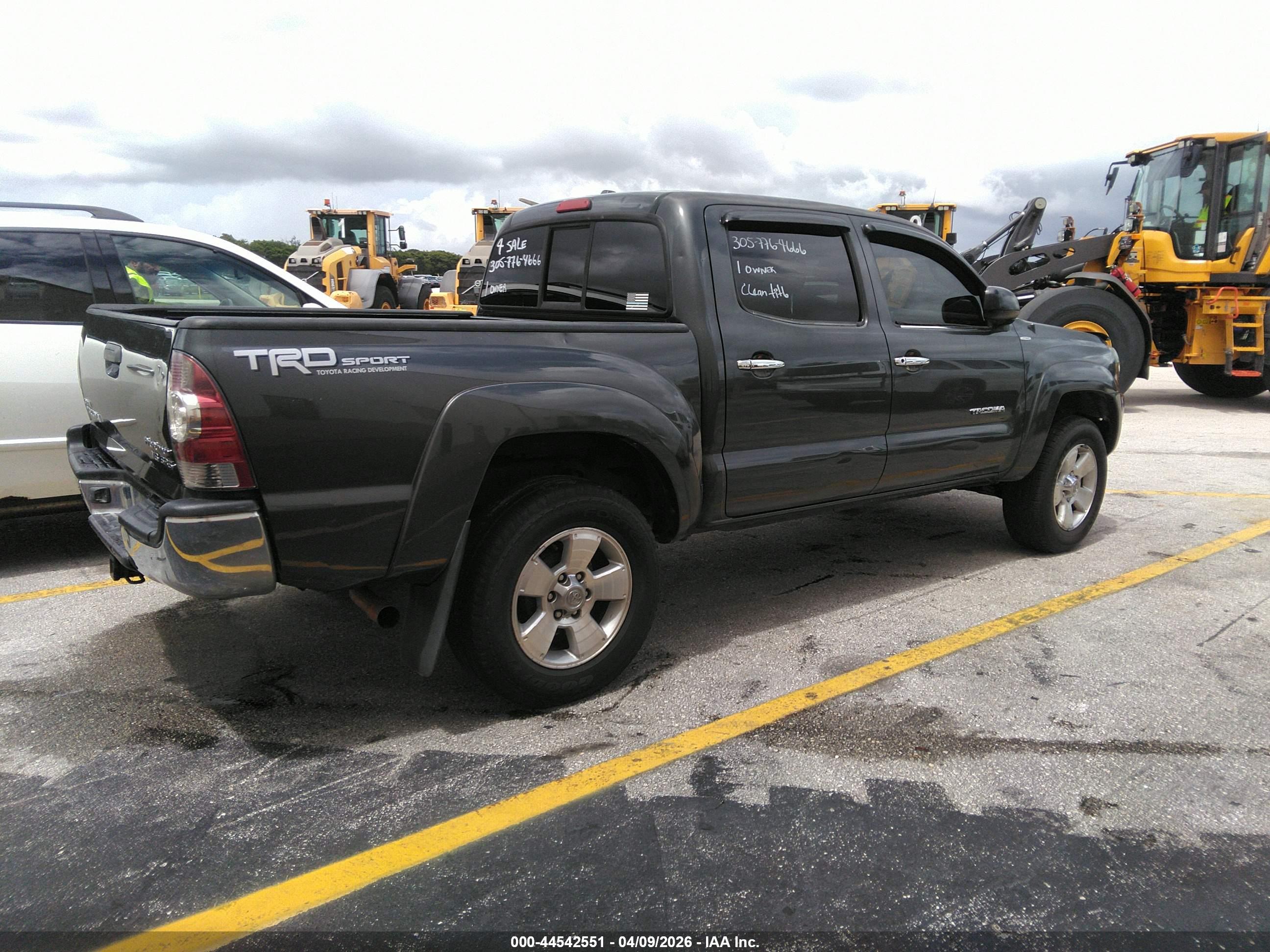 TOYOTA TACOMA image 4