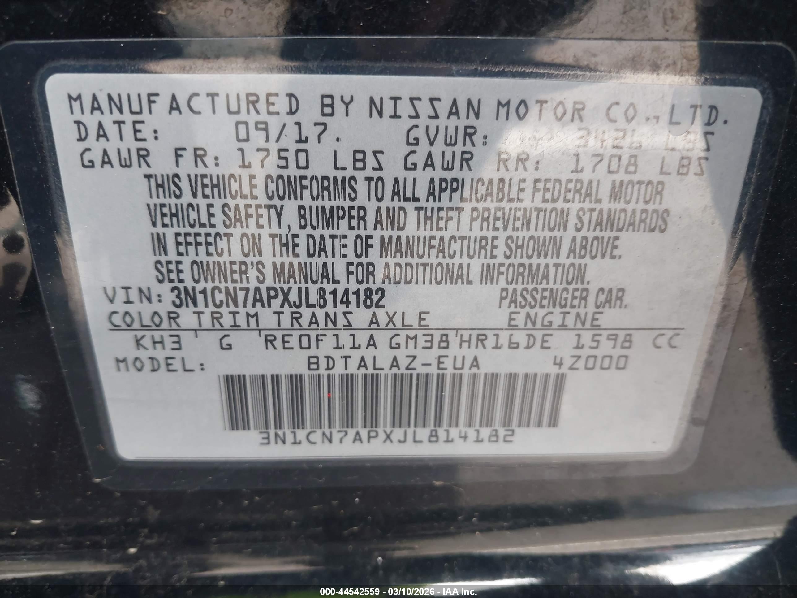 NISSAN VERSA image 9