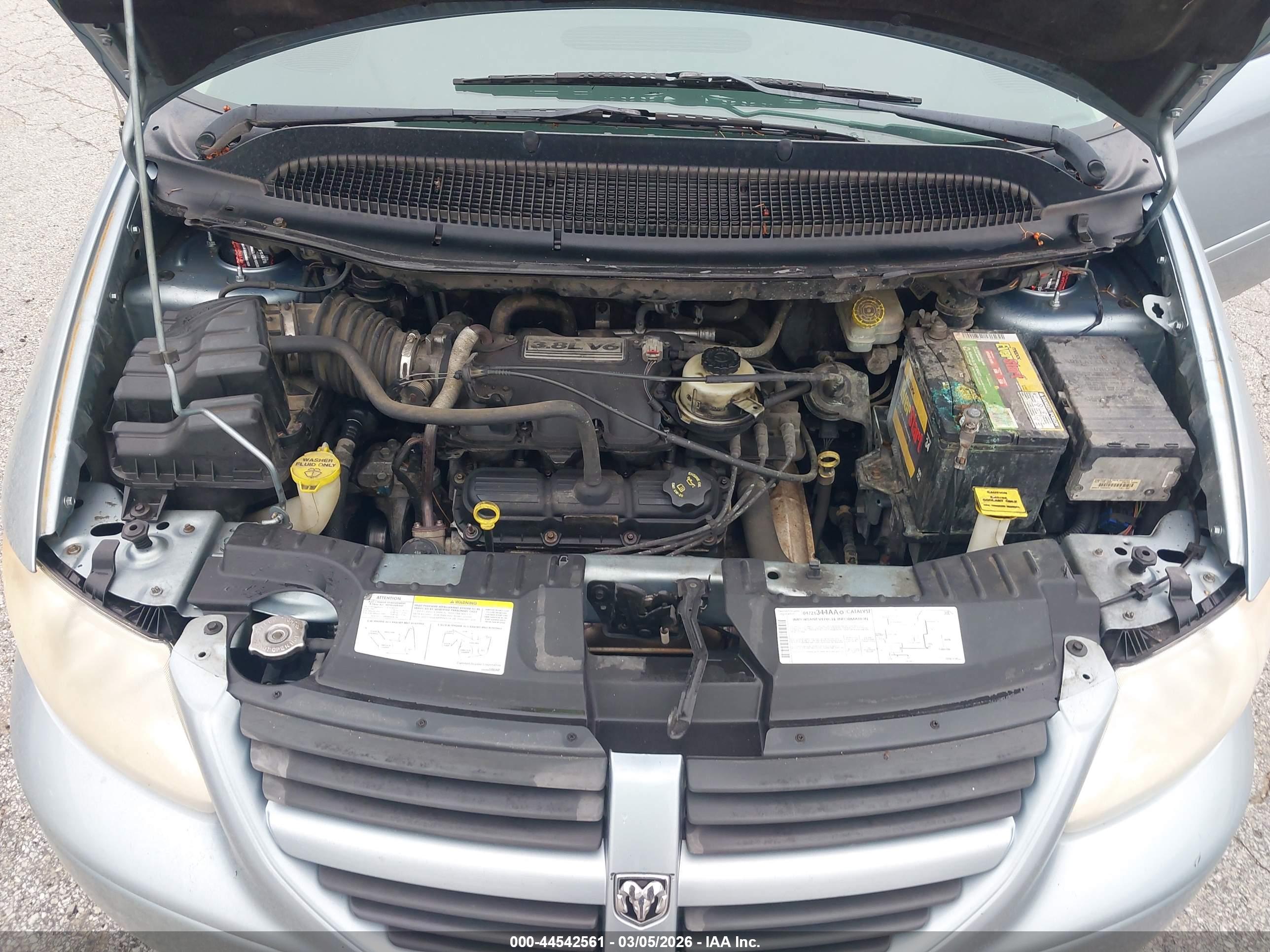 DODGE GRAND image 10