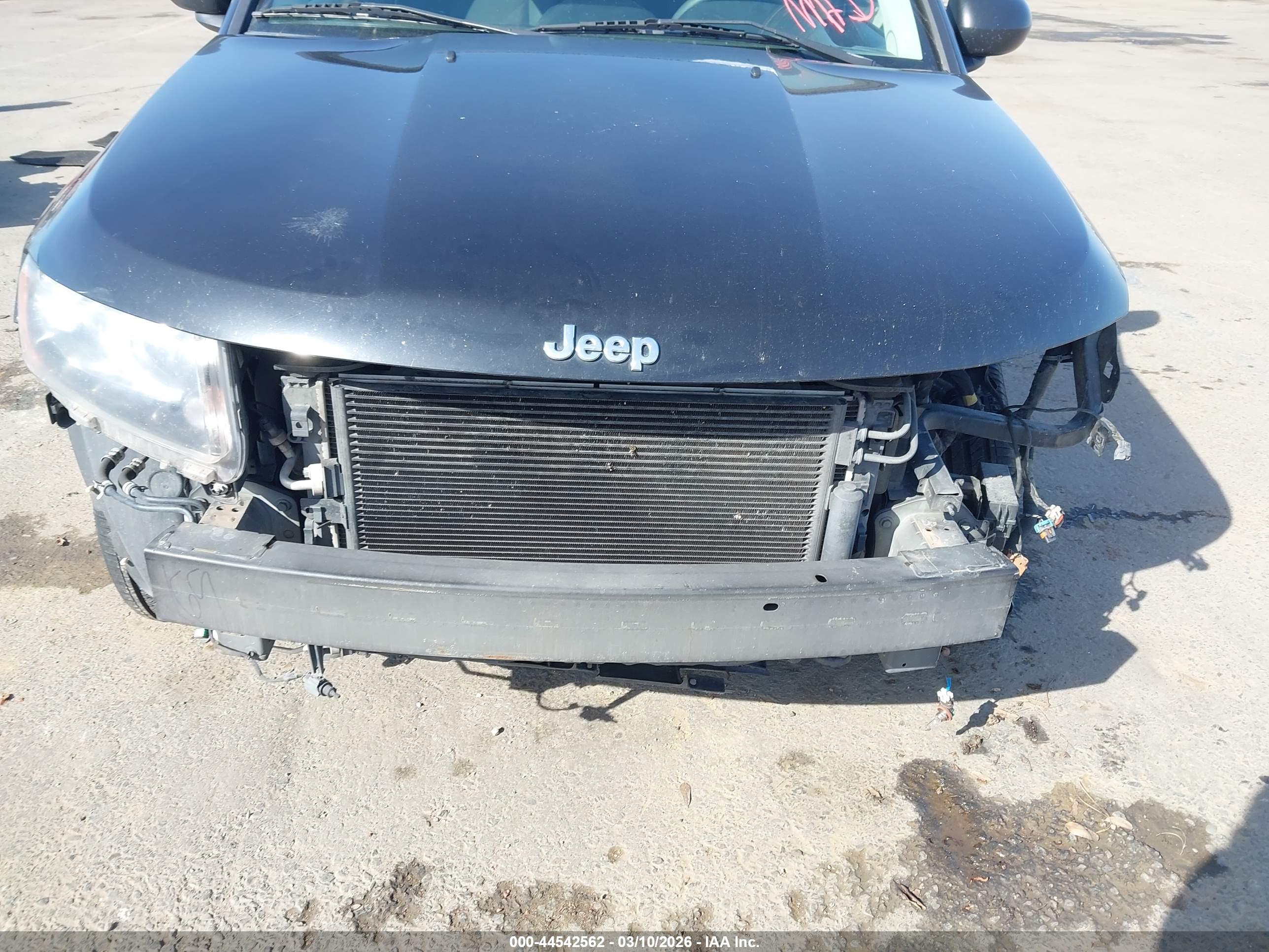 JEEP COMPASS image 6