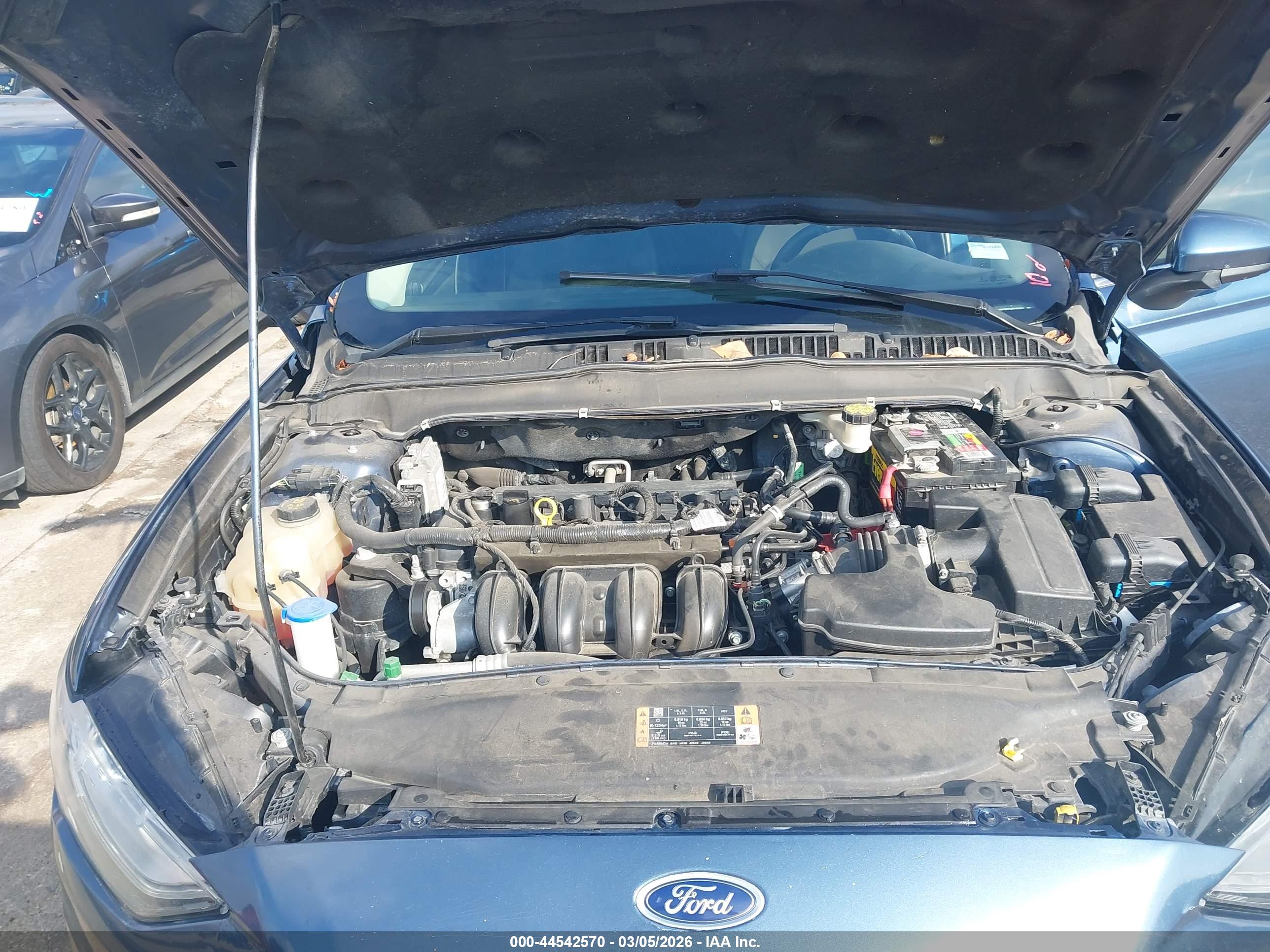 FORD FUSION image 10