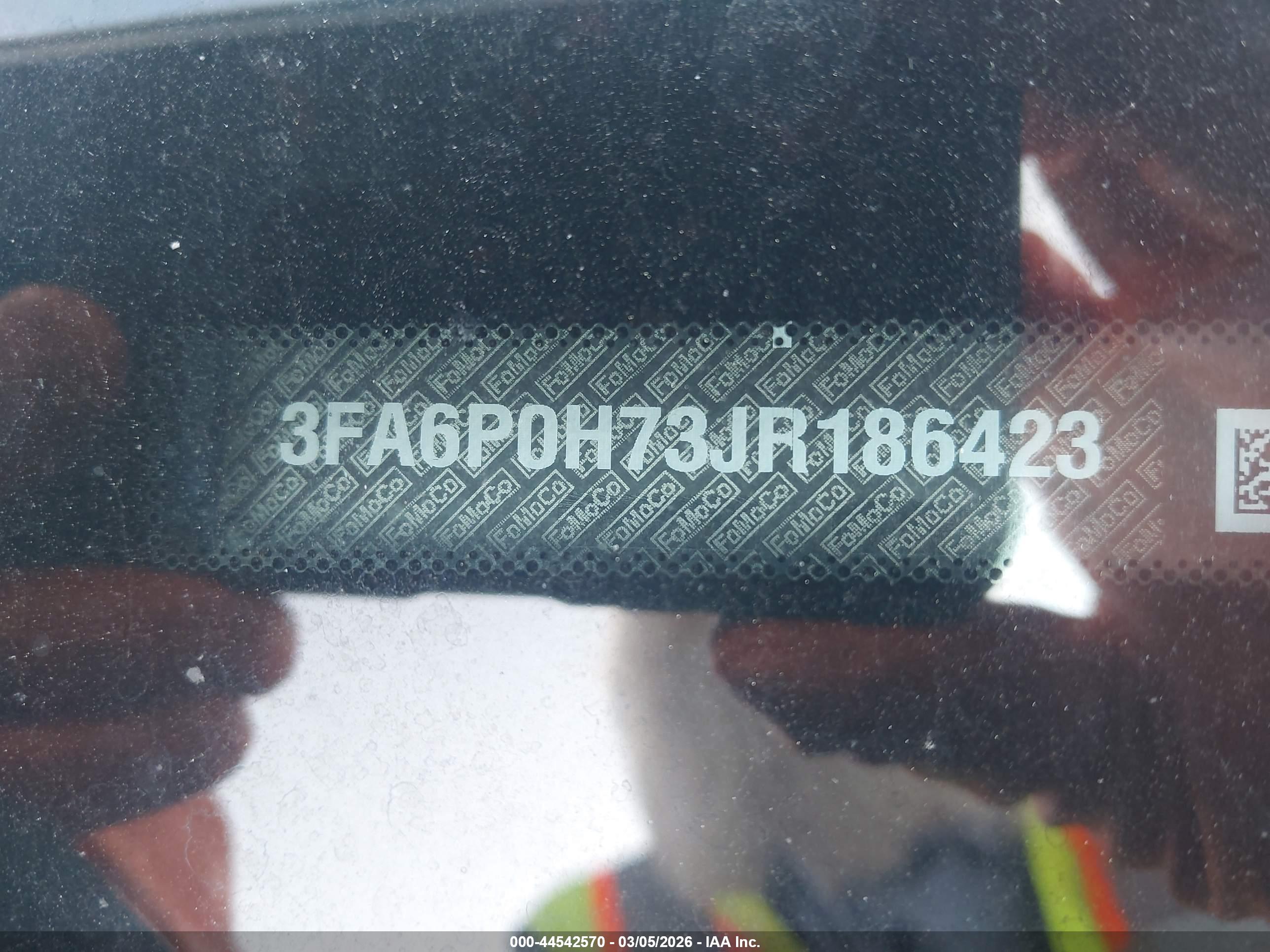 FORD FUSION image 9