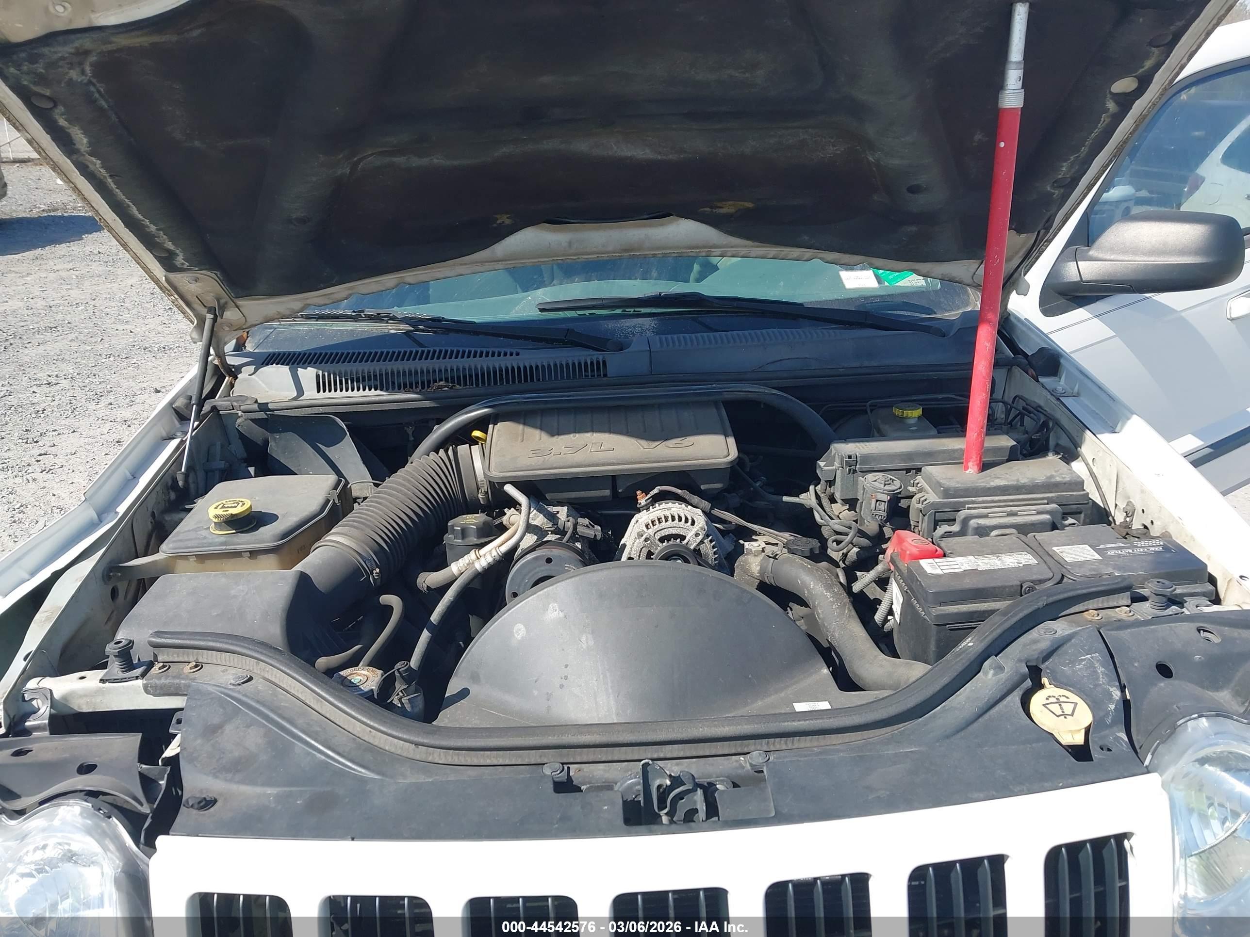 JEEP GRAND image 10
